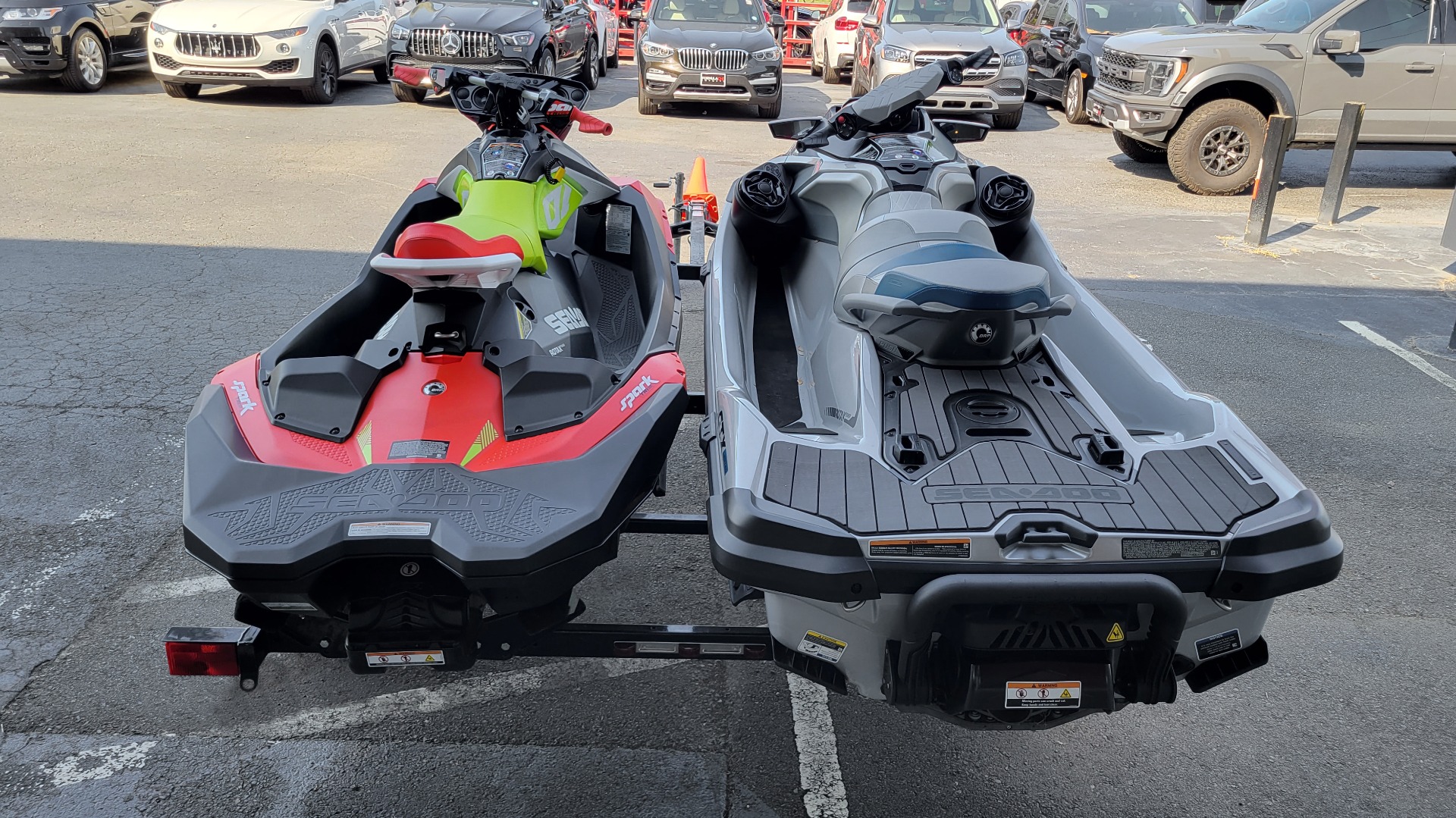 Used 2020 SEA DOO GTX300 3 SEATER / 300HP / 7.6IN COLOR DISPLAY / LOADS OF STORAGE for sale Sold at Formula Imports in Charlotte NC 28227 3