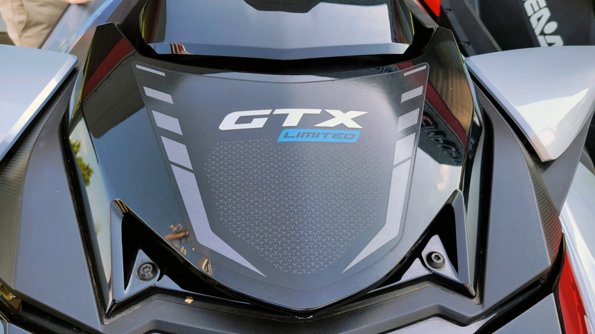 Used 2020 SEA DOO GTX300 3 SEATER / 300HP / 7.6IN COLOR DISPLAY / LOADS OF STORAGE for sale Sold at Formula Imports in Charlotte NC 28227 7