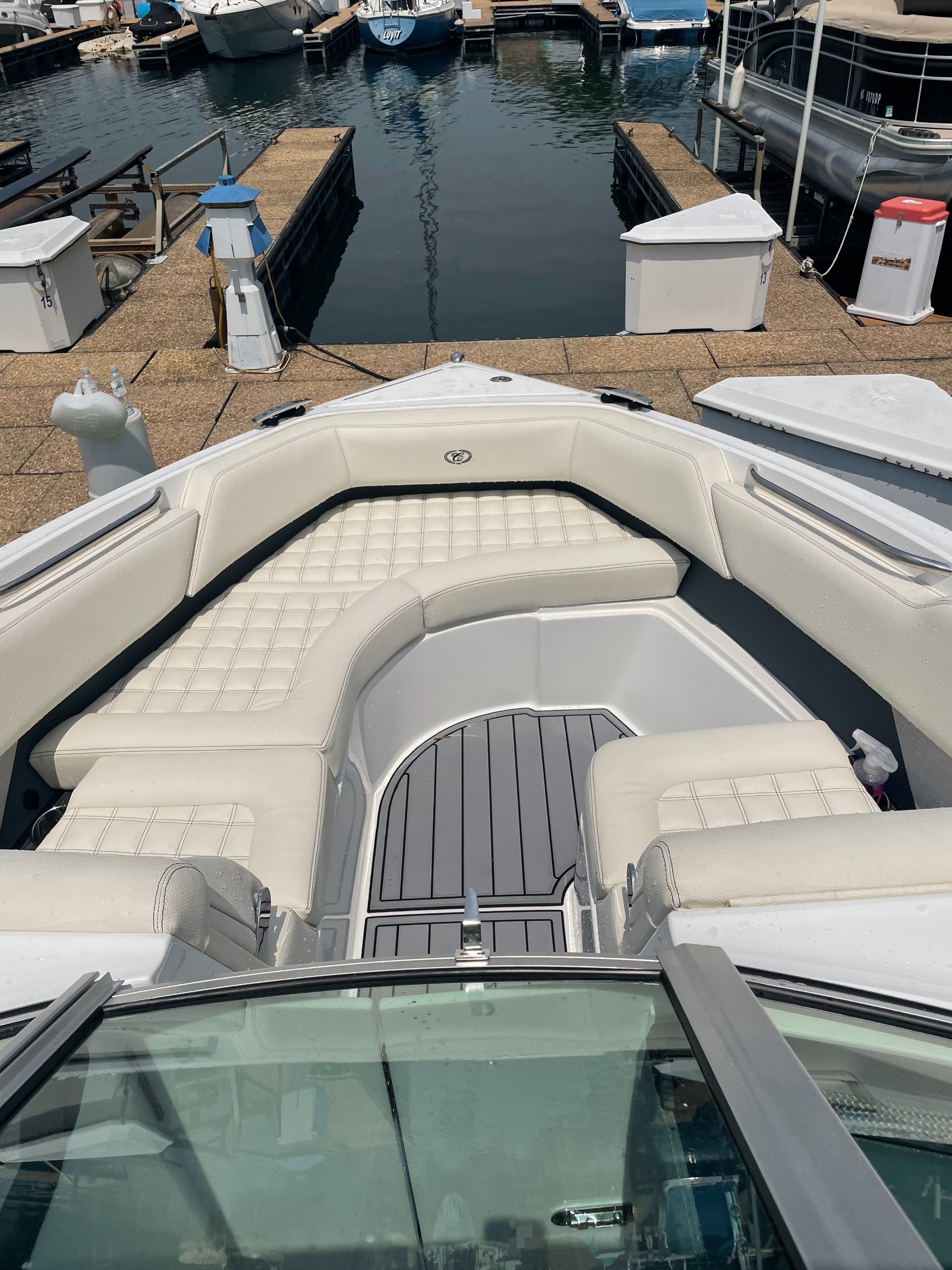 Used 2020 Cobalt 25 R5 SURF SKI BOAT / VOLVO V8 / PORTA POTTI / UNDERWATER LIGHTING / PREMIUM SND for sale Sold at Formula Imports in Charlotte NC 28227 6