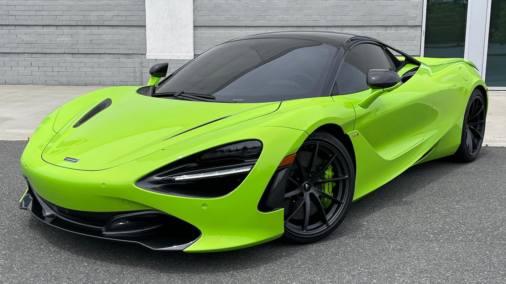 Used 2022 McLaren 720S PERFORMANCE PLUS / SPECIAL ORDER PAINT