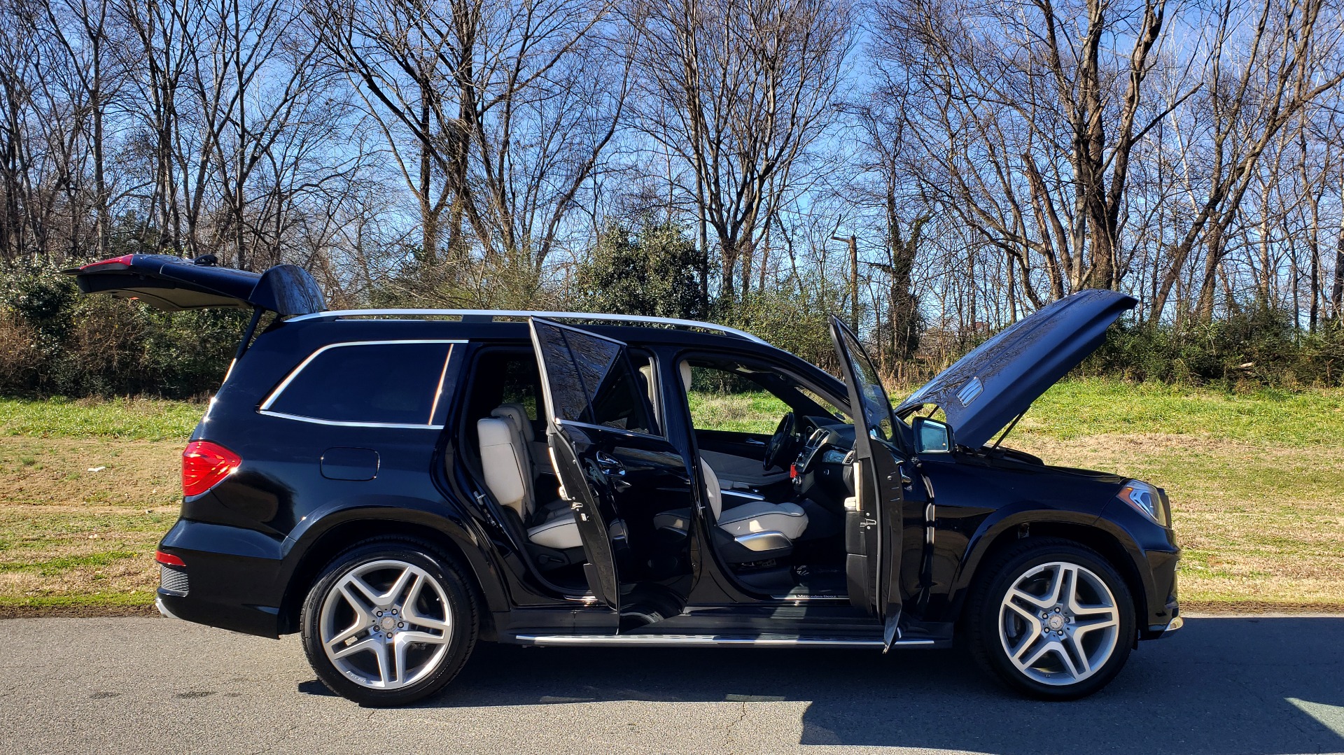 Used 2015 Mercedes-Benz GL-Class GL 550 4MATIC / DRVR ASST / PANO-ROOF / DESIGNO / REARVIEW for sale Sold at Formula Imports in Charlotte NC 28227 15