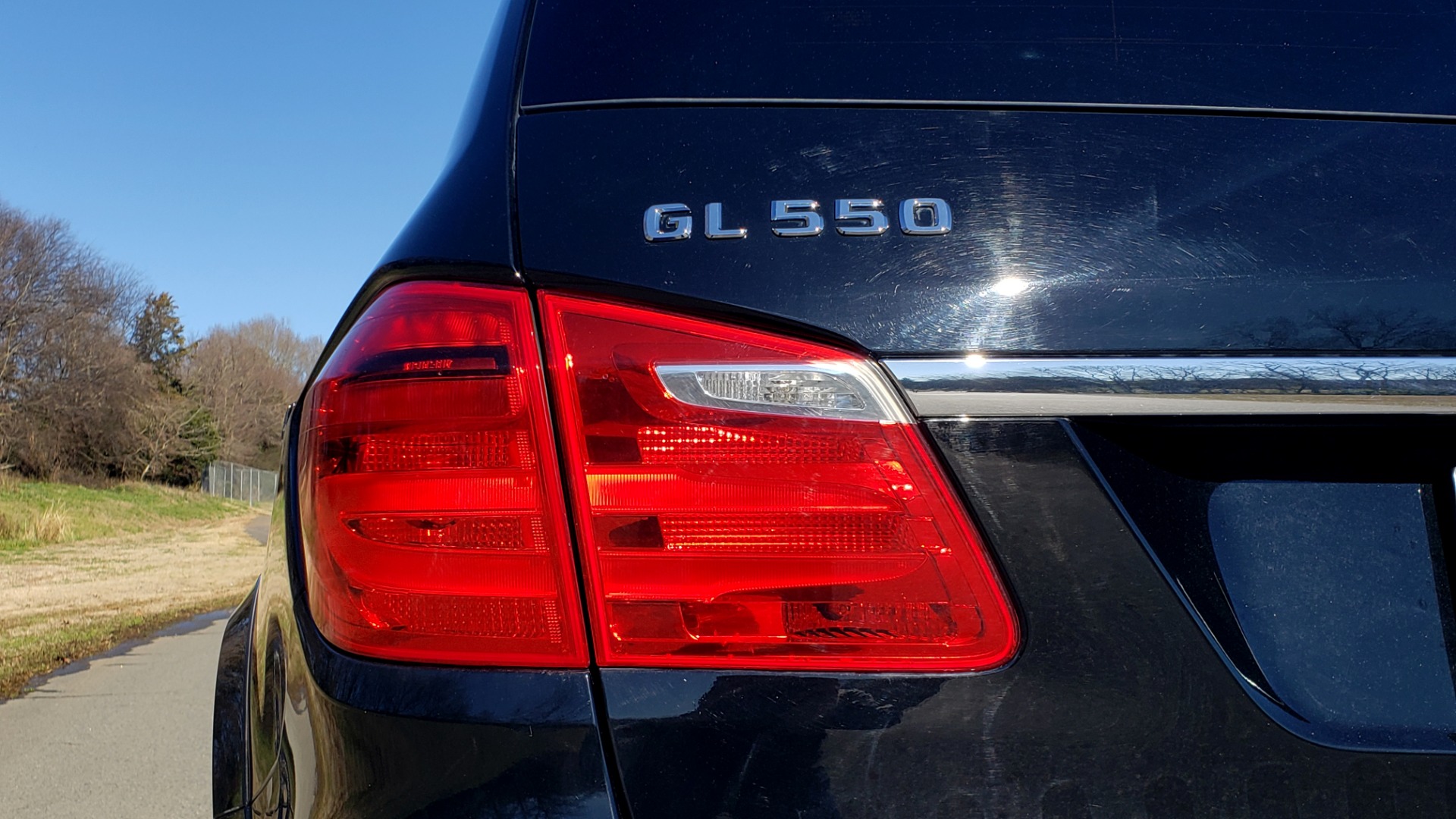 Used 2015 Mercedes-Benz GL-Class GL 550 4MATIC / DRVR ASST / PANO-ROOF / DESIGNO / REARVIEW for sale Sold at Formula Imports in Charlotte NC 28227 20