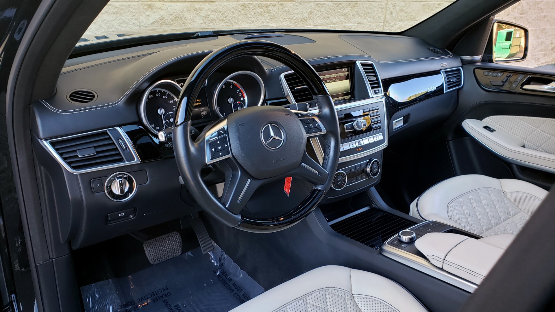 Used 2015 Mercedes-Benz GL-Class GL 550 4MATIC / DRVR ASST / PANO-ROOF / DESIGNO / REARVIEW for sale Sold at Formula Imports in Charlotte NC 28227 41