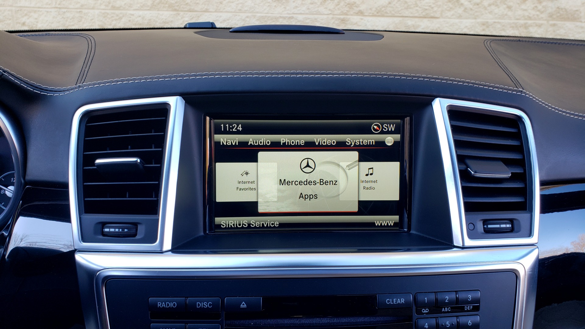 Used 2015 Mercedes-Benz GL-Class GL 550 4MATIC / DRVR ASST / PANO-ROOF / DESIGNO / REARVIEW for sale Sold at Formula Imports in Charlotte NC 28227 53