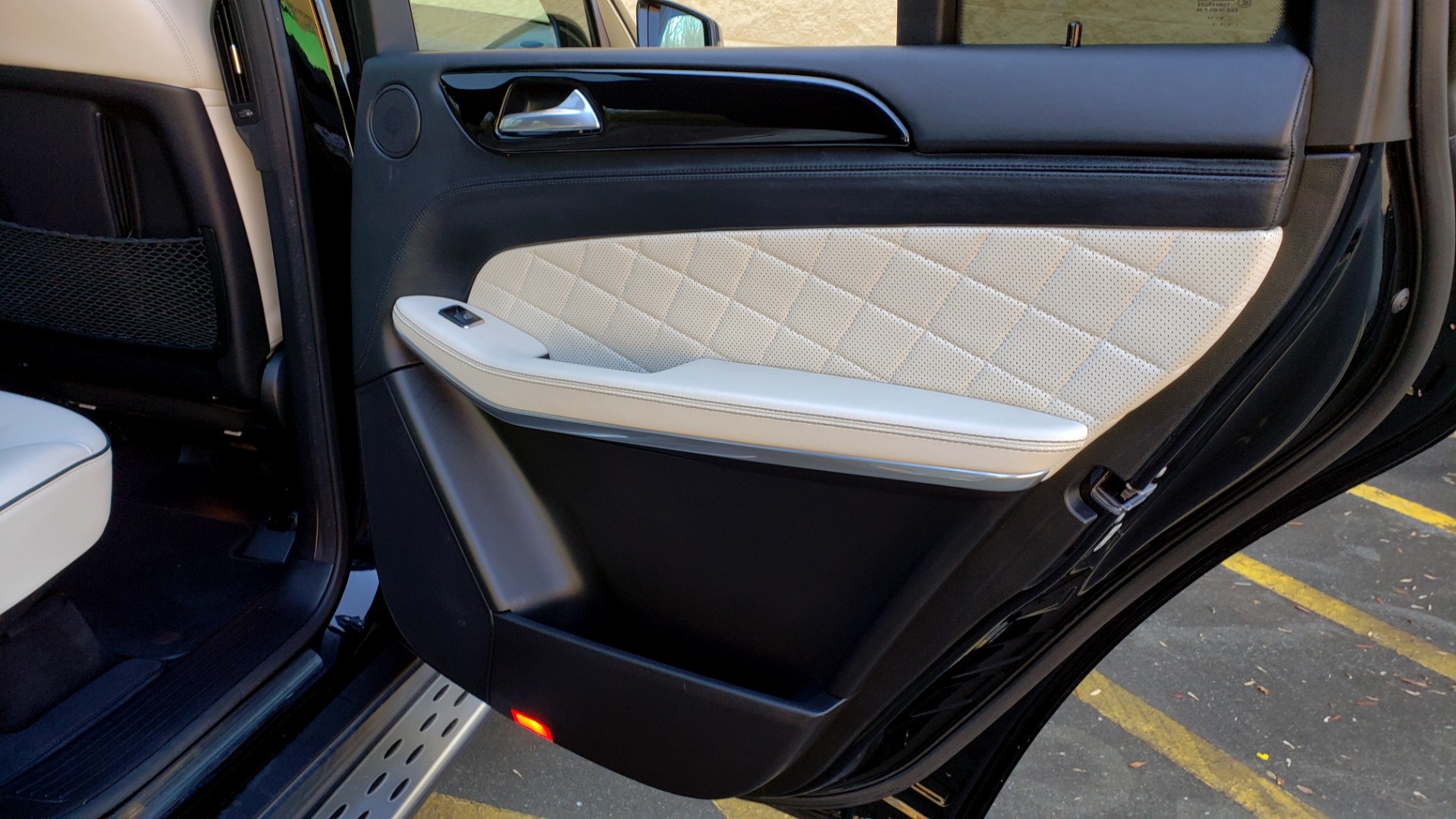 Used 2015 Mercedes-Benz GL-Class GL 550 4MATIC / DRVR ASST / PANO-ROOF / DESIGNO / REARVIEW for sale Sold at Formula Imports in Charlotte NC 28227 83