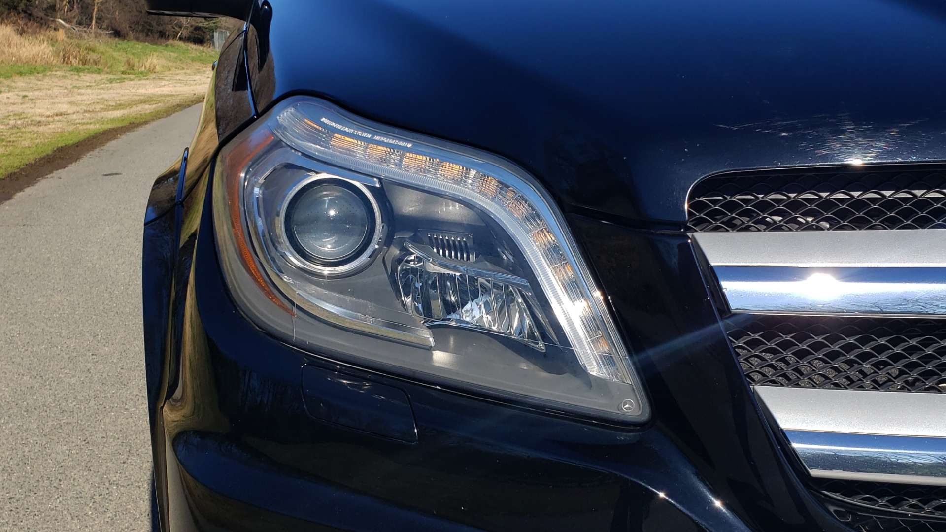 Used 2015 Mercedes-Benz GL-Class GL 550 4MATIC / DRVR ASST / PANO-ROOF / DESIGNO / REARVIEW for sale Sold at Formula Imports in Charlotte NC 28227 9