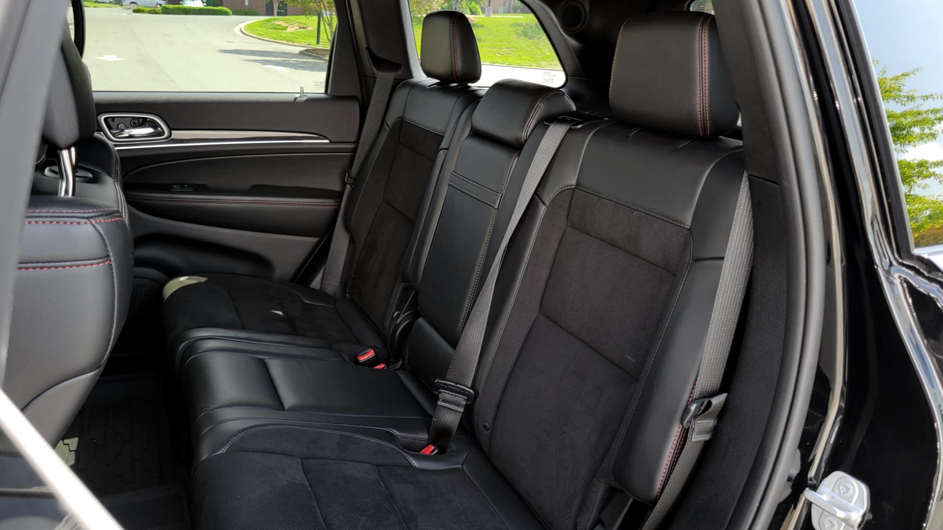 Used 2018 Jeep GRAND CHEROKEE TRAILHAWK 4X4 / 3.6L / NAV / BLIND SPOT / REARVIEW for sale Sold at Formula Imports in Charlotte NC 28227 69