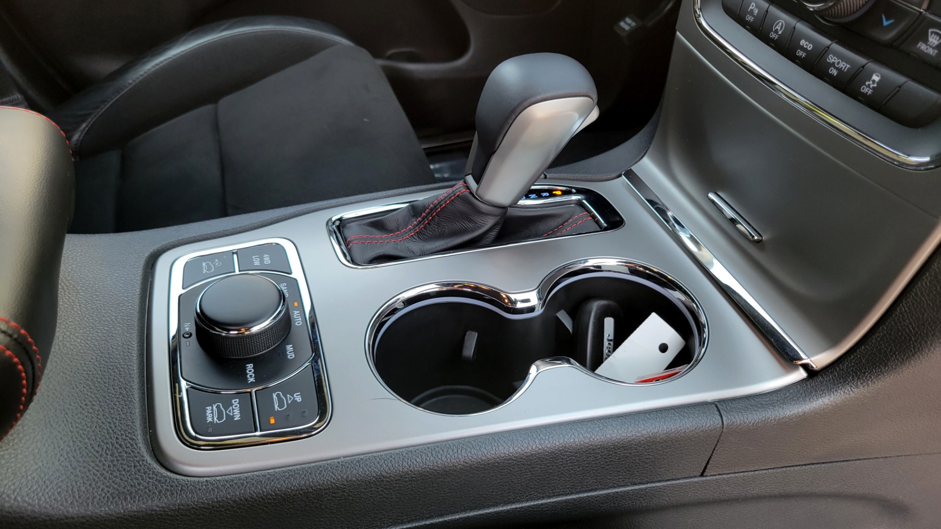 Used 2018 Jeep GRAND CHEROKEE TRAILHAWK 4X4 / 3.6L / NAV / BLIND SPOT / REARVIEW for sale Sold at Formula Imports in Charlotte NC 28227 77