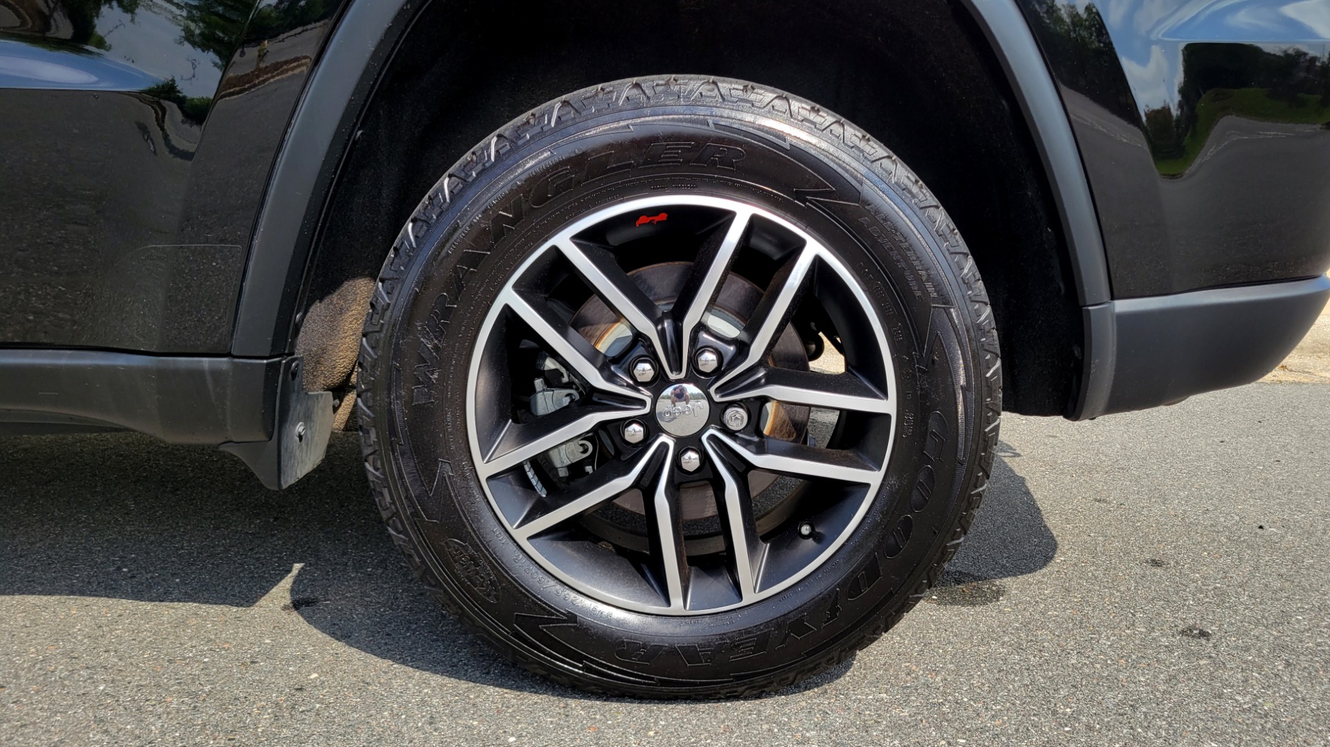 Used 2018 Jeep GRAND CHEROKEE TRAILHAWK 4X4 / 3.6L / NAV / BLIND SPOT / REARVIEW for sale Sold at Formula Imports in Charlotte NC 28227 87