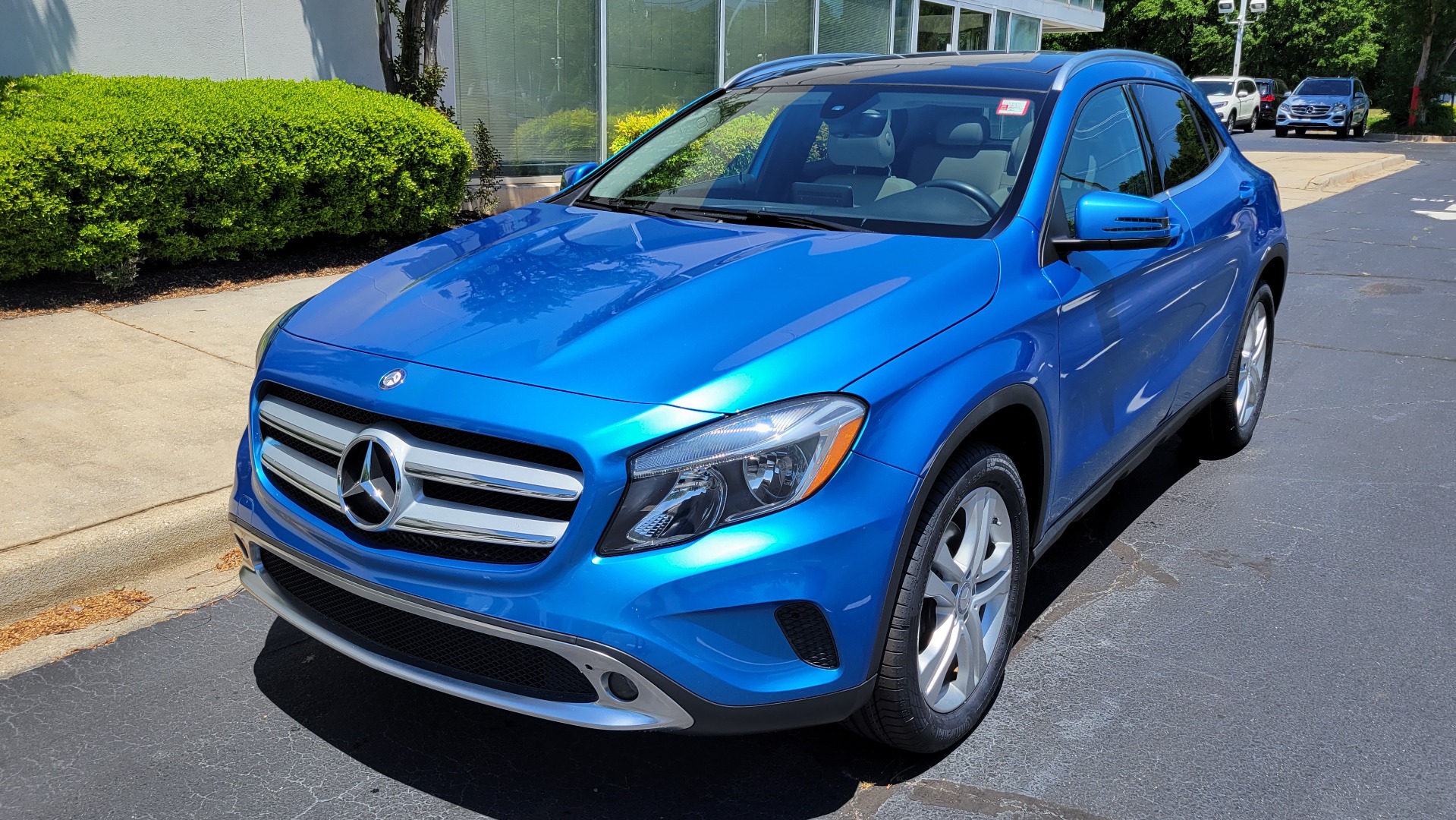Used 2017 Mercedes-Benz GLA 250 2.0L SUV / PANO-ROOF / BLIND SPOT ASST / REARVIEW for sale Sold at Formula Imports in Charlotte NC 28227 2