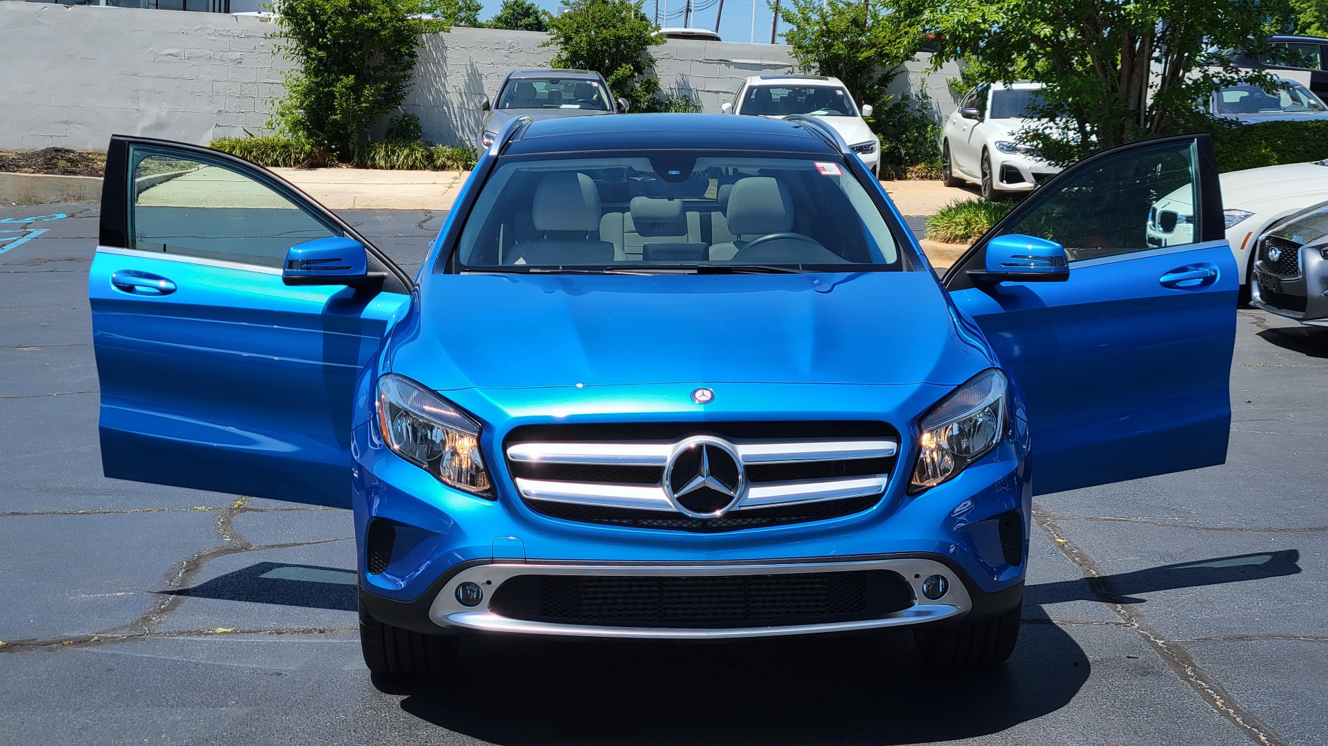 Used 2017 Mercedes-Benz GLA 250 2.0L SUV / PANO-ROOF / BLIND SPOT ASST / REARVIEW for sale Sold at Formula Imports in Charlotte NC 28227 23