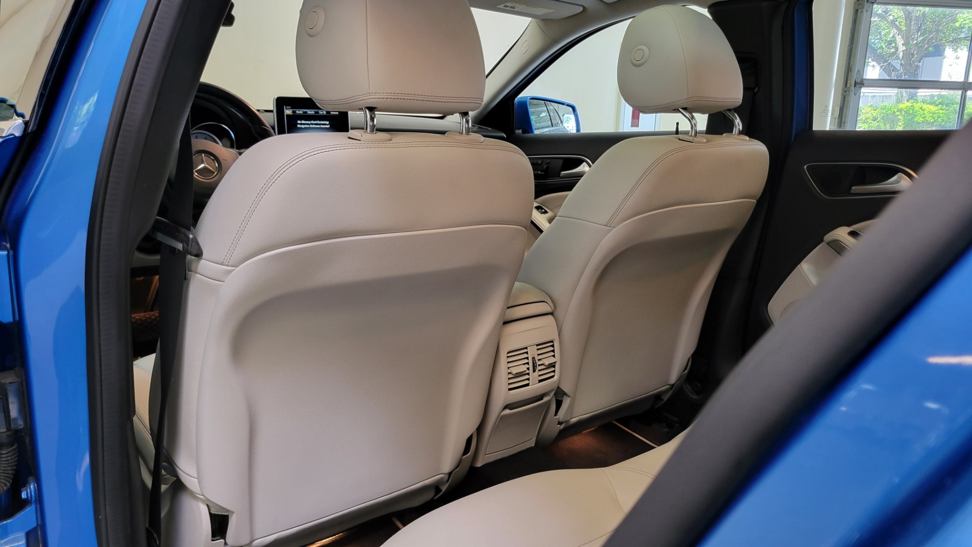Used 2017 Mercedes-Benz GLA 250 2.0L SUV / PANO-ROOF / BLIND SPOT ASST / REARVIEW for sale Sold at Formula Imports in Charlotte NC 28227 60
