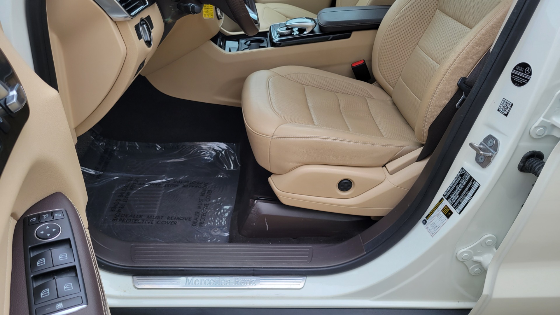 Used 2018 Mercedes-Benz GLE 350 4MATIC SUV / PREMIUM 3 / PANO-ROOF / H/K SND / REARVIEW for sale Sold at Formula Imports in Charlotte NC 28227 33