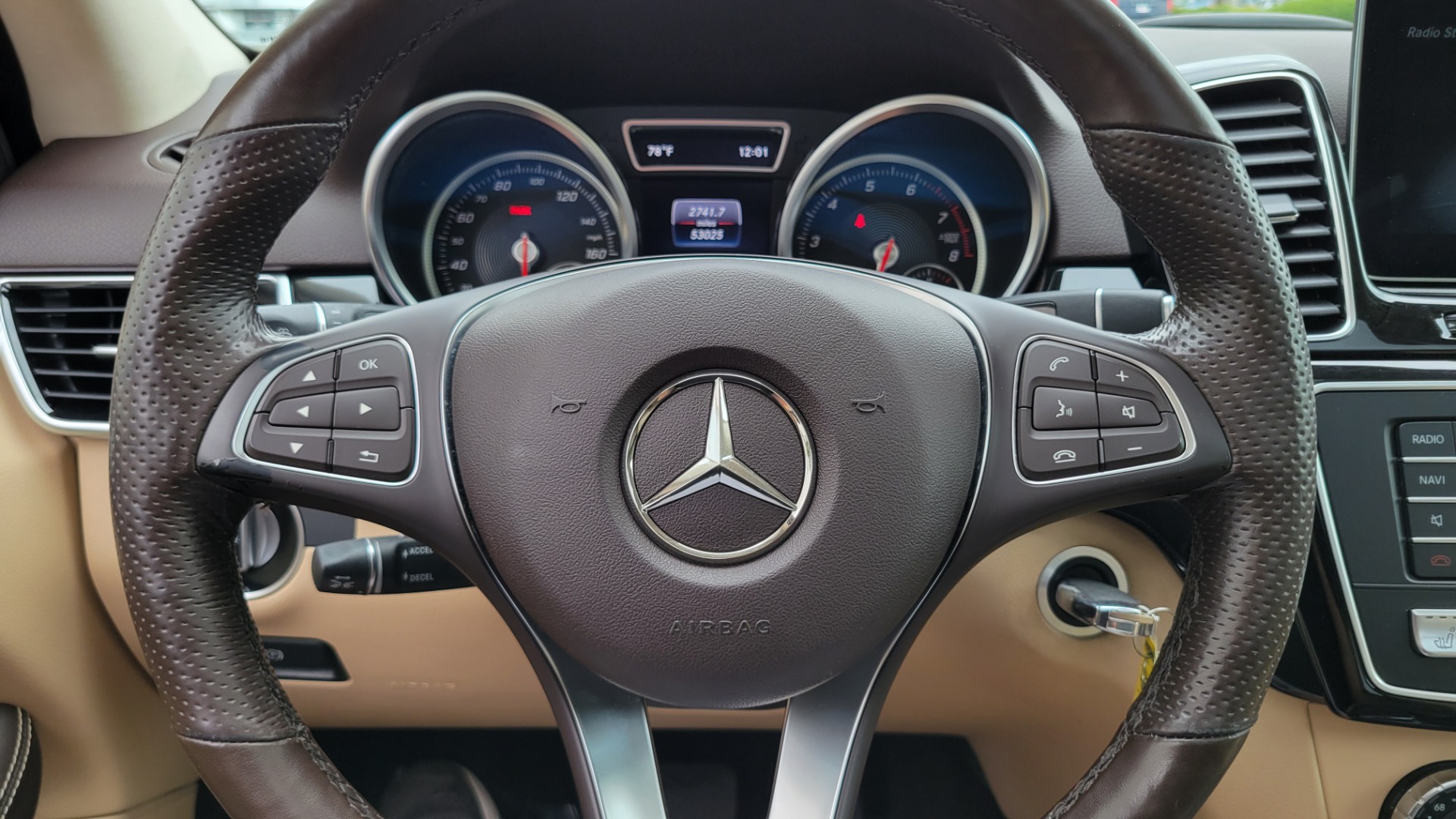 Used 2018 Mercedes-Benz GLE 350 4MATIC SUV / PREMIUM 3 / PANO-ROOF / H/K SND / REARVIEW for sale Sold at Formula Imports in Charlotte NC 28227 37