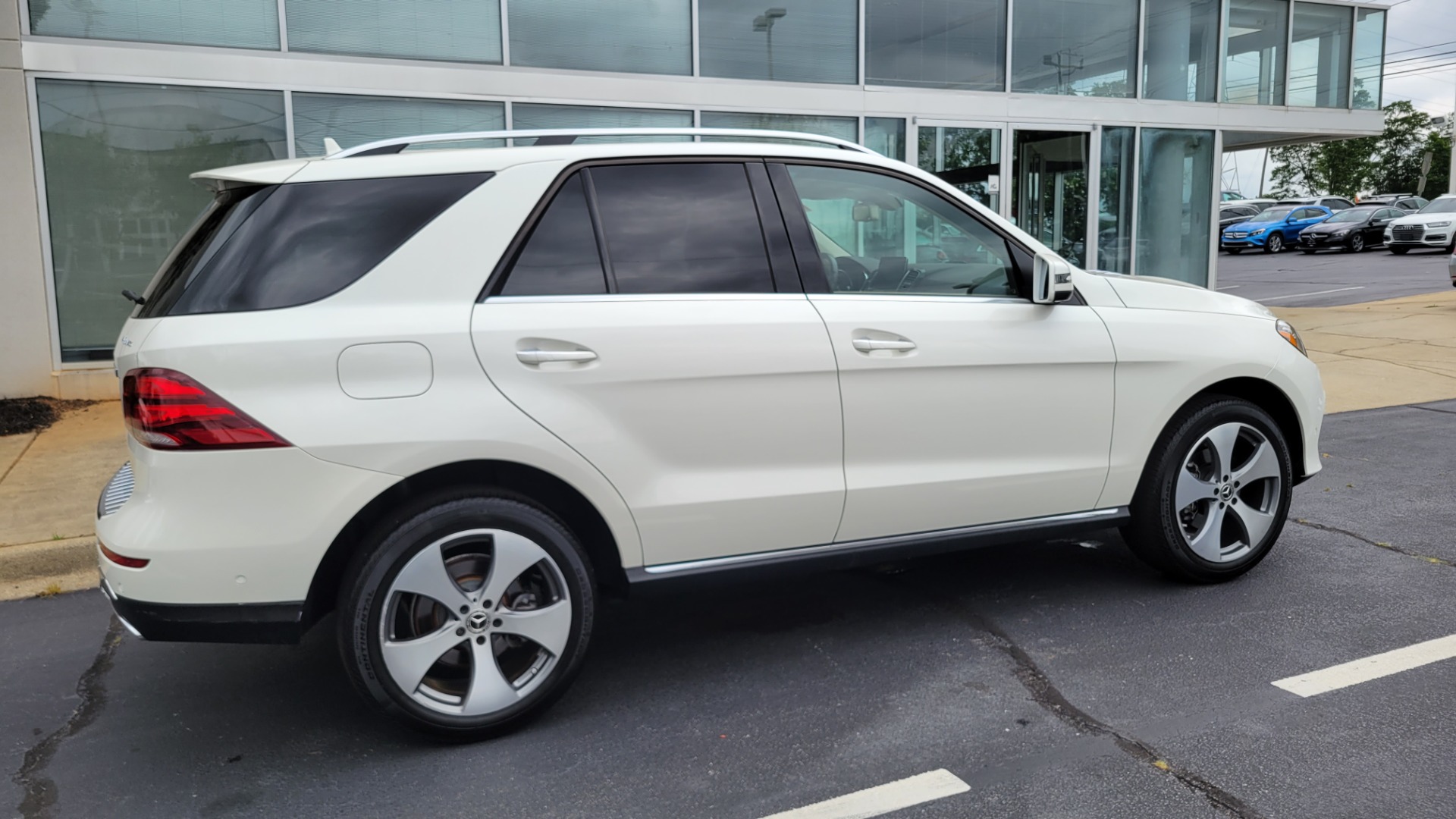 Used 2018 Mercedes-Benz GLE 350 4MATIC SUV / PREMIUM 3 / PANO-ROOF / H/K SND / REARVIEW for sale Sold at Formula Imports in Charlotte NC 28227 6