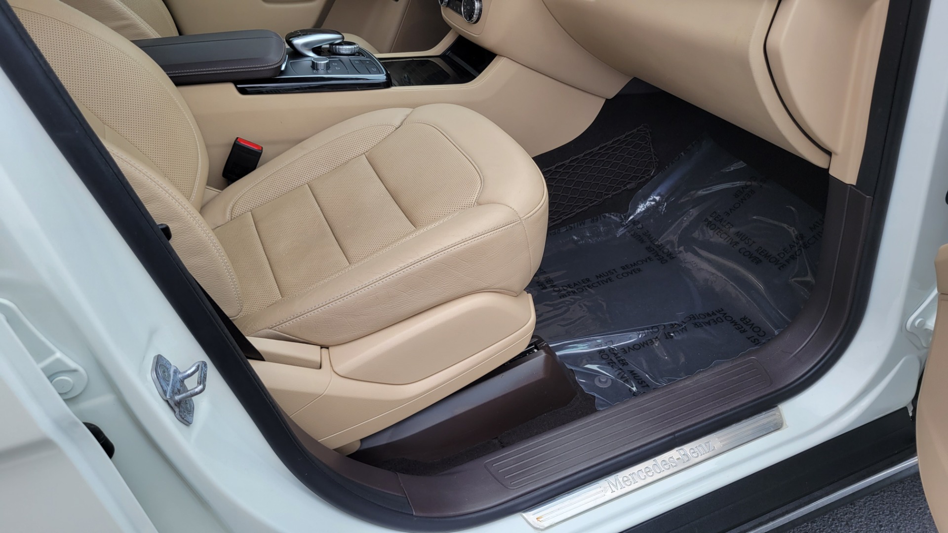 Used 2018 Mercedes-Benz GLE 350 4MATIC SUV / PREMIUM 3 / PANO-ROOF / H/K SND / REARVIEW for sale Sold at Formula Imports in Charlotte NC 28227 65