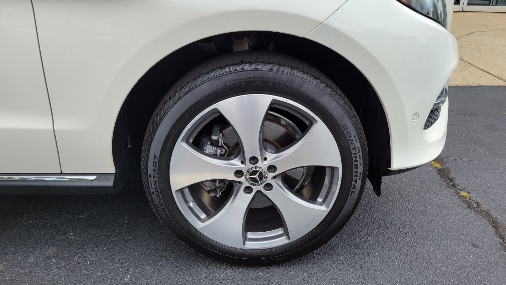 Used 2018 Mercedes-Benz GLE 350 4MATIC SUV / PREMIUM 3 / PANO-ROOF / H/K SND / REARVIEW for sale Sold at Formula Imports in Charlotte NC 28227 82