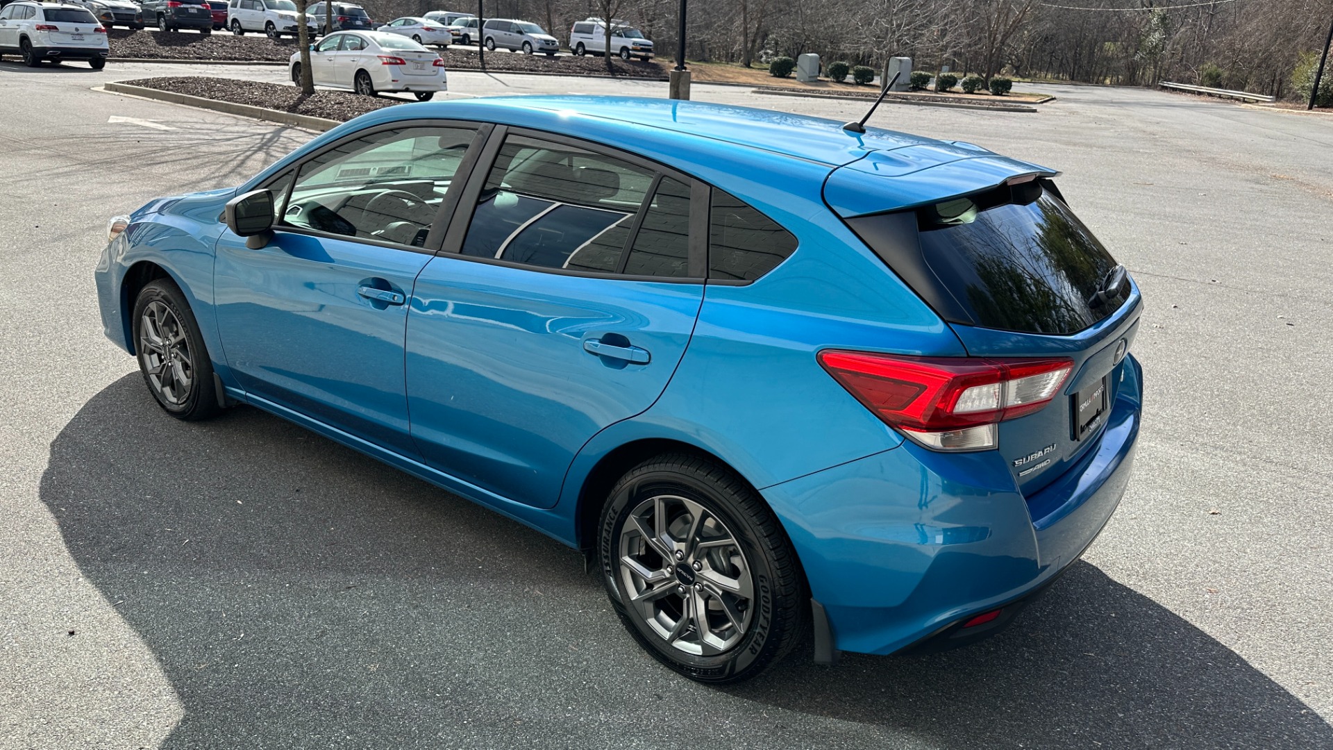 Used 2019 Subaru Impreza 5 SPEED MANUAL / CLOTH INTERIOR / PEARL PAINT for sale Sold at Formula Imports in Charlotte NC 28227 7