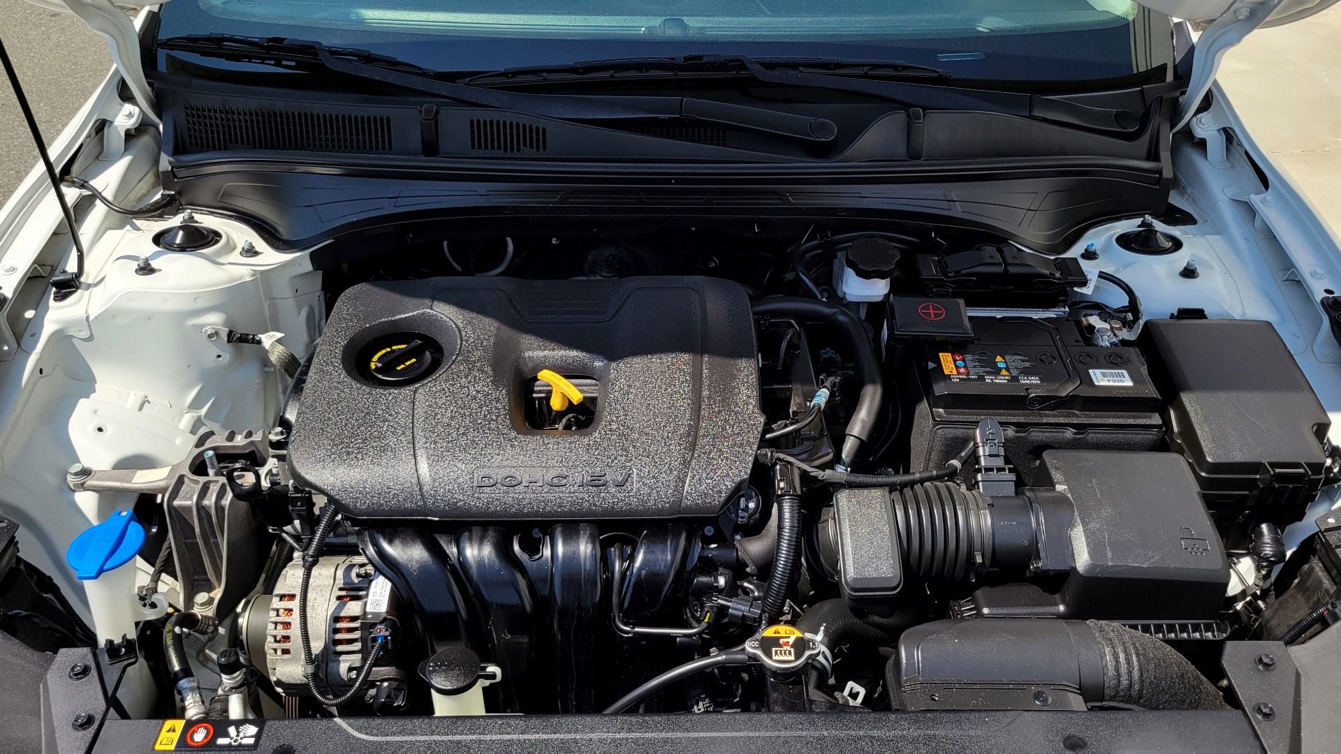 Used 2019 Kia FORTE LXS IVT 2.0L SEDAN / CVT TRANS / APPLE / DUAL-ZONE AIR / REARVIEW for sale $16,995 at Formula Imports in Charlotte NC 28227 12
