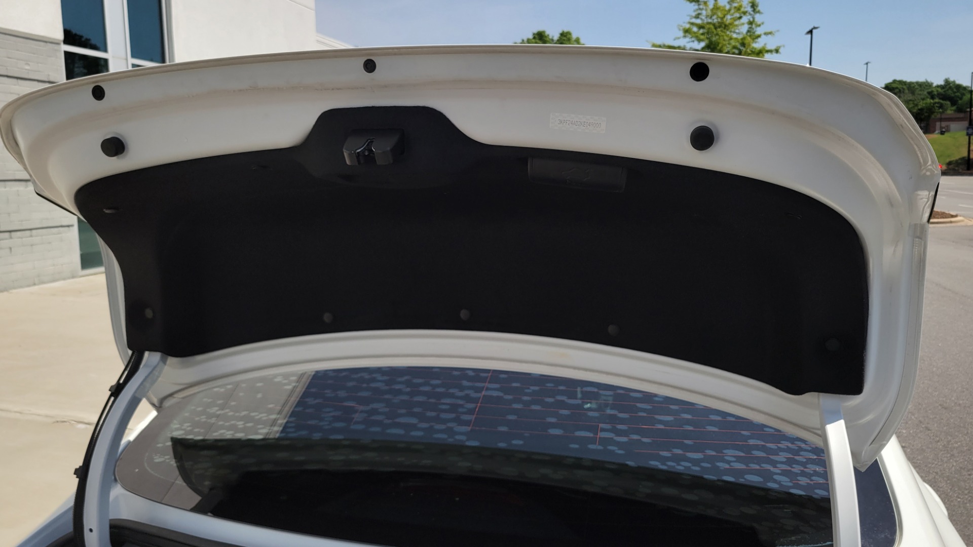 Used 2019 Kia FORTE LXS IVT 2.0L SEDAN / CVT TRANS / APPLE / DUAL-ZONE AIR / REARVIEW for sale $16,995 at Formula Imports in Charlotte NC 28227 18