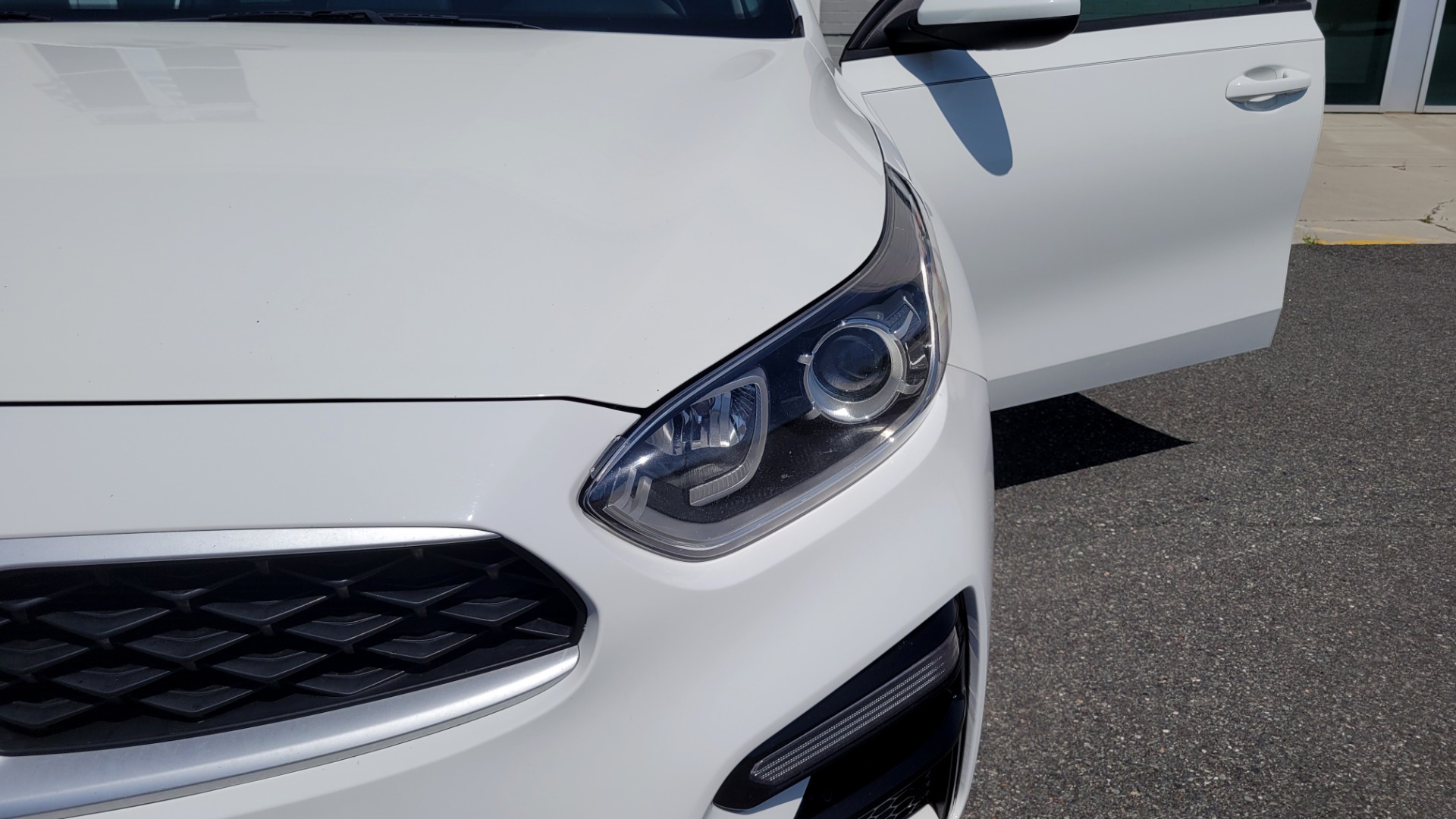 Used 2019 Kia FORTE LXS IVT 2.0L SEDAN / CVT TRANS / APPLE / DUAL-ZONE AIR / REARVIEW for sale $16,995 at Formula Imports in Charlotte NC 28227 22