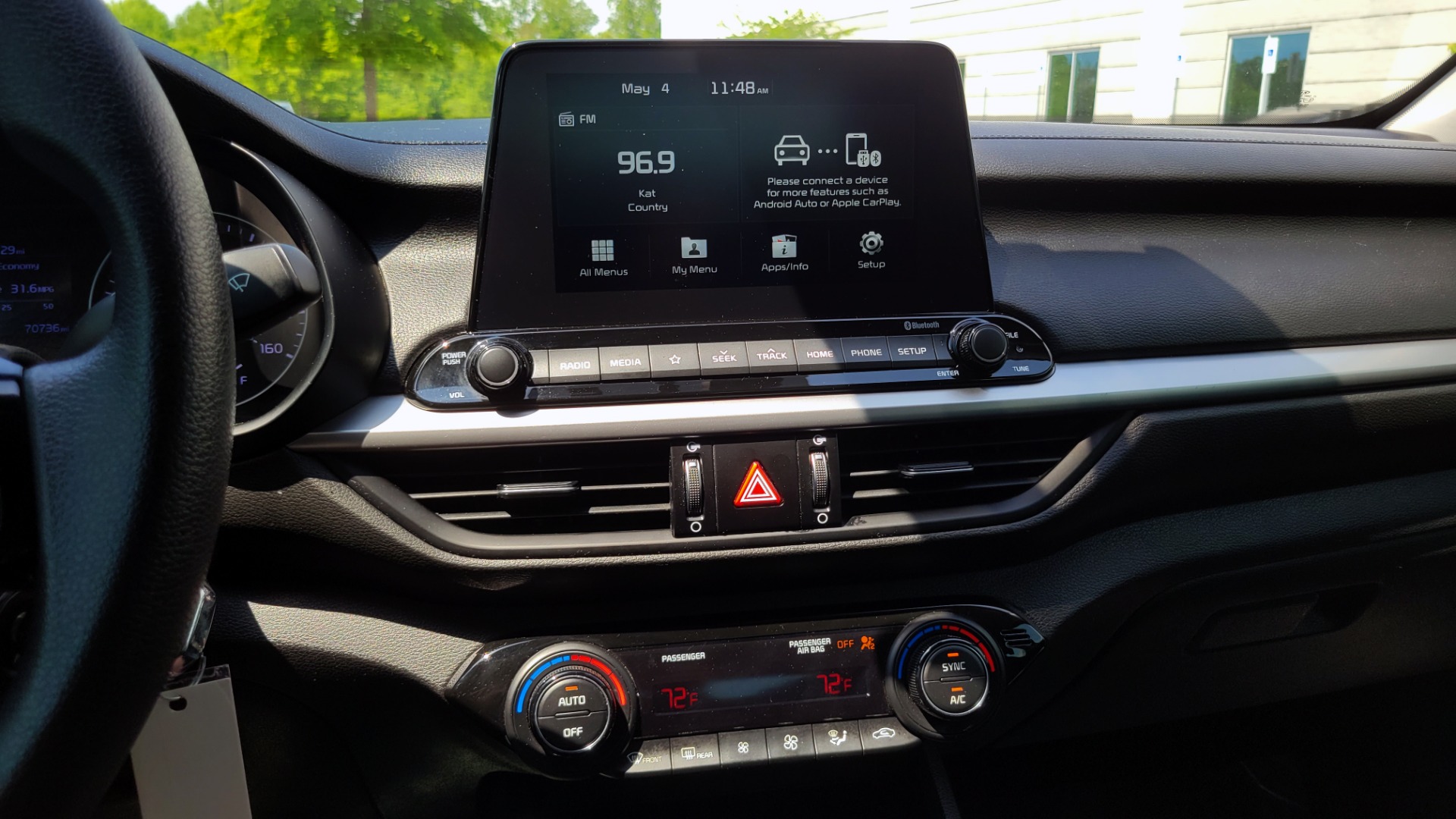 Used 2019 Kia FORTE LXS IVT 2.0L SEDAN / CVT TRANS / APPLE / DUAL-ZONE AIR / REARVIEW for sale $16,995 at Formula Imports in Charlotte NC 28227 42