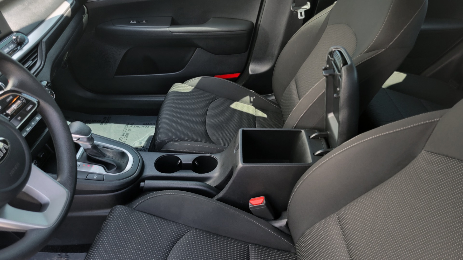 Used 2019 Kia FORTE LXS IVT 2.0L SEDAN / CVT TRANS / APPLE / DUAL-ZONE AIR / REARVIEW for sale $16,995 at Formula Imports in Charlotte NC 28227 54