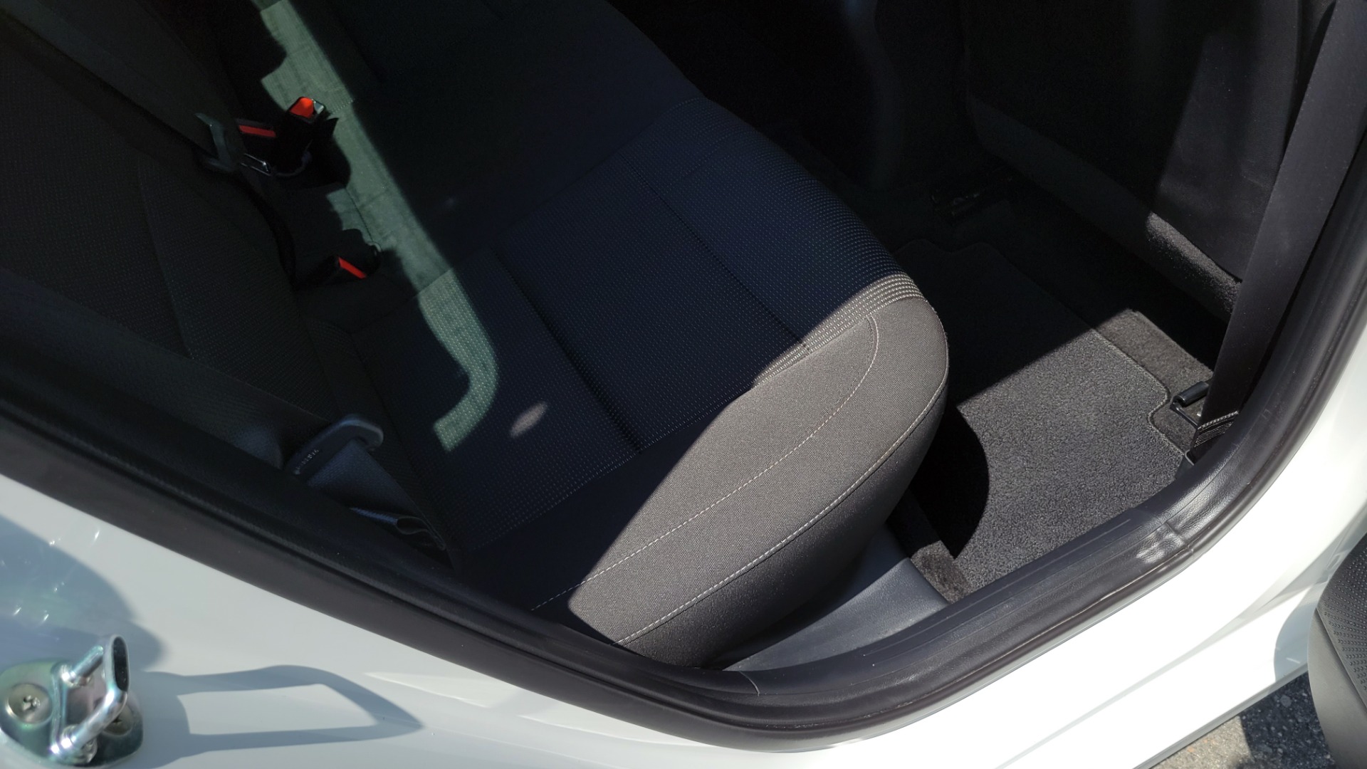 Used 2019 Kia FORTE LXS IVT 2.0L SEDAN / CVT TRANS / APPLE / DUAL-ZONE AIR / REARVIEW for sale $16,995 at Formula Imports in Charlotte NC 28227 67