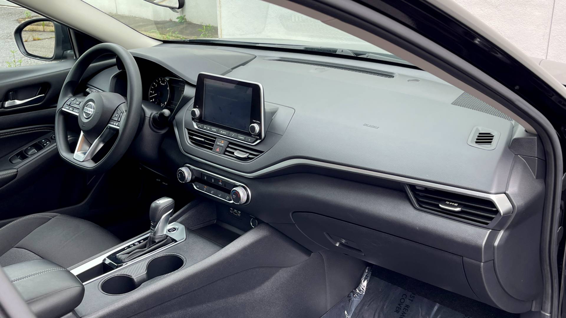 Used 2019 Nissan ALTIMA 2.5 S SEDAN / CVT AUTO / FWD / PROXIMITY KEY / REARVIEW for sale Sold at Formula Imports in Charlotte NC 28227 35