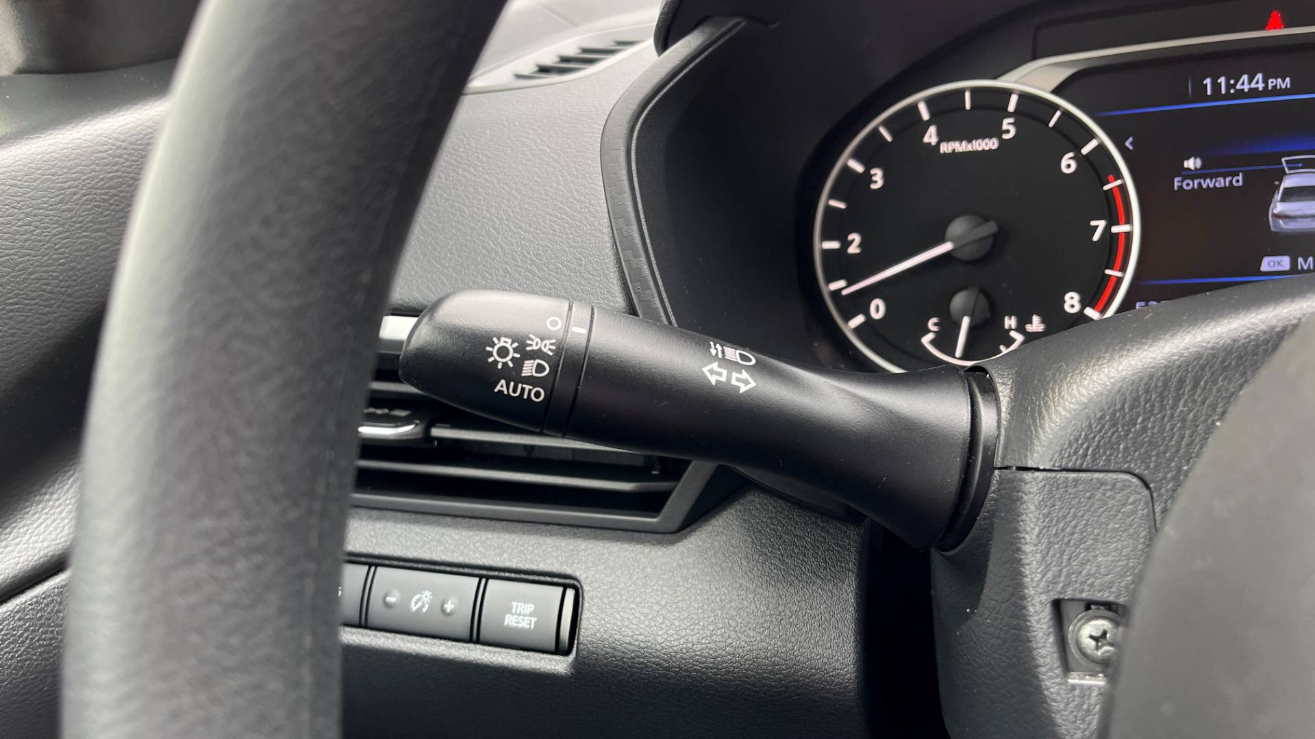 Used 2019 Nissan ALTIMA 2.5 S SEDAN / CVT AUTO / FWD / PROXIMITY KEY / REARVIEW for sale $22,295 at Formula Imports in Charlotte NC 28227 41