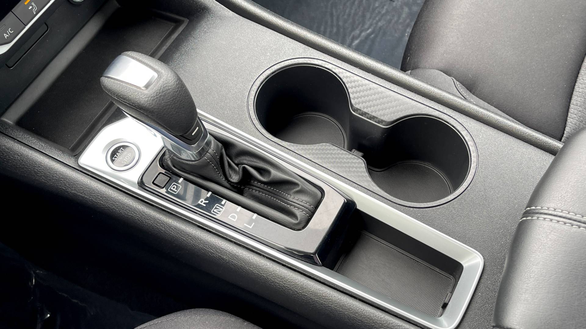 Used 2019 Nissan ALTIMA 2.5 S SEDAN / CVT AUTO / FWD / PROXIMITY KEY / REARVIEW for sale $22,295 at Formula Imports in Charlotte NC 28227 44