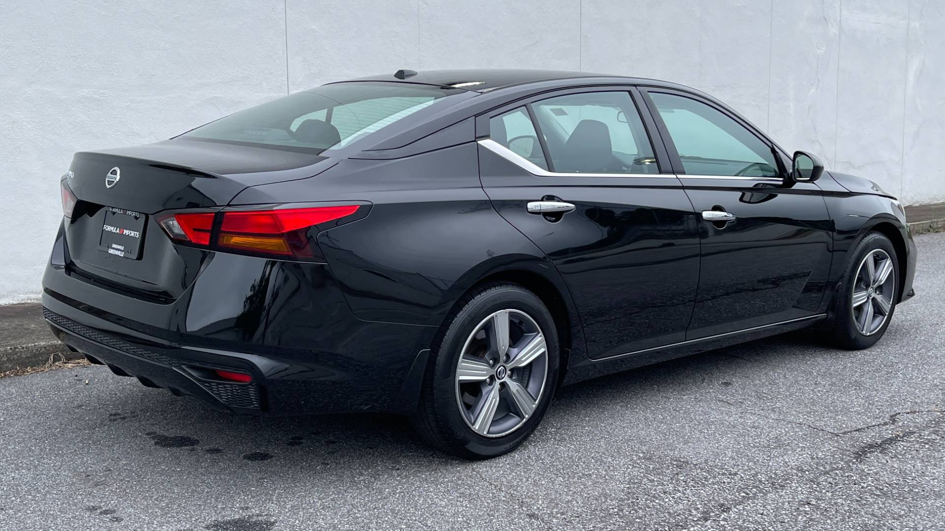 Used 2019 Nissan ALTIMA 2.5 S SEDAN / CVT AUTO / FWD / PROXIMITY KEY / REARVIEW for sale Sold at Formula Imports in Charlotte NC 28227 6