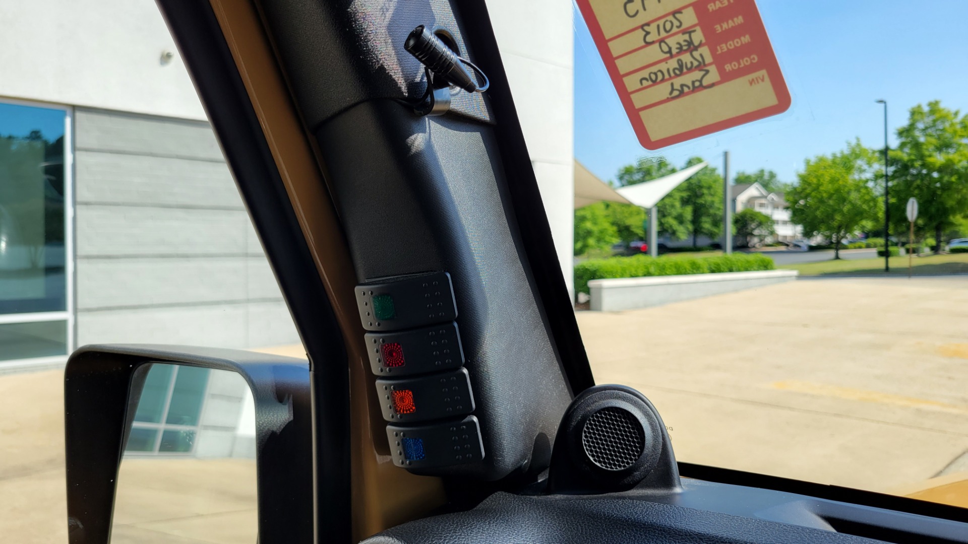 Used 2013 Jeep WRANGLER RUBICON 4X4 / 3.6L V6 / 6-SPD MANUAL / PWR CONV GRP / REARVIEW for sale $28,500 at Formula Imports in Charlotte NC 28227 26