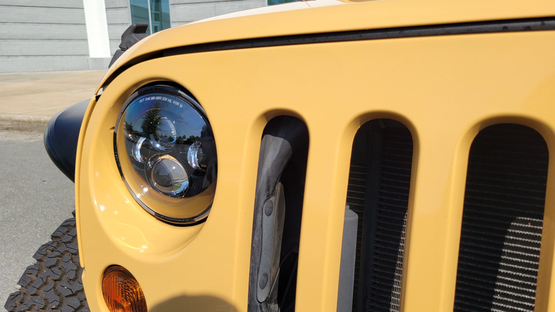 Used 2013 Jeep WRANGLER RUBICON 4X4 / 3.6L V6 / 6-SPD MANUAL / PWR CONV GRP / REARVIEW for sale $28,500 at Formula Imports in Charlotte NC 28227 30