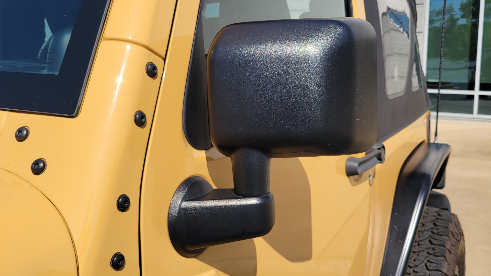Used 2013 Jeep WRANGLER RUBICON 4X4 / 3.6L V6 / 6-SPD MANUAL / PWR CONV GRP / REARVIEW for sale $28,500 at Formula Imports in Charlotte NC 28227 33