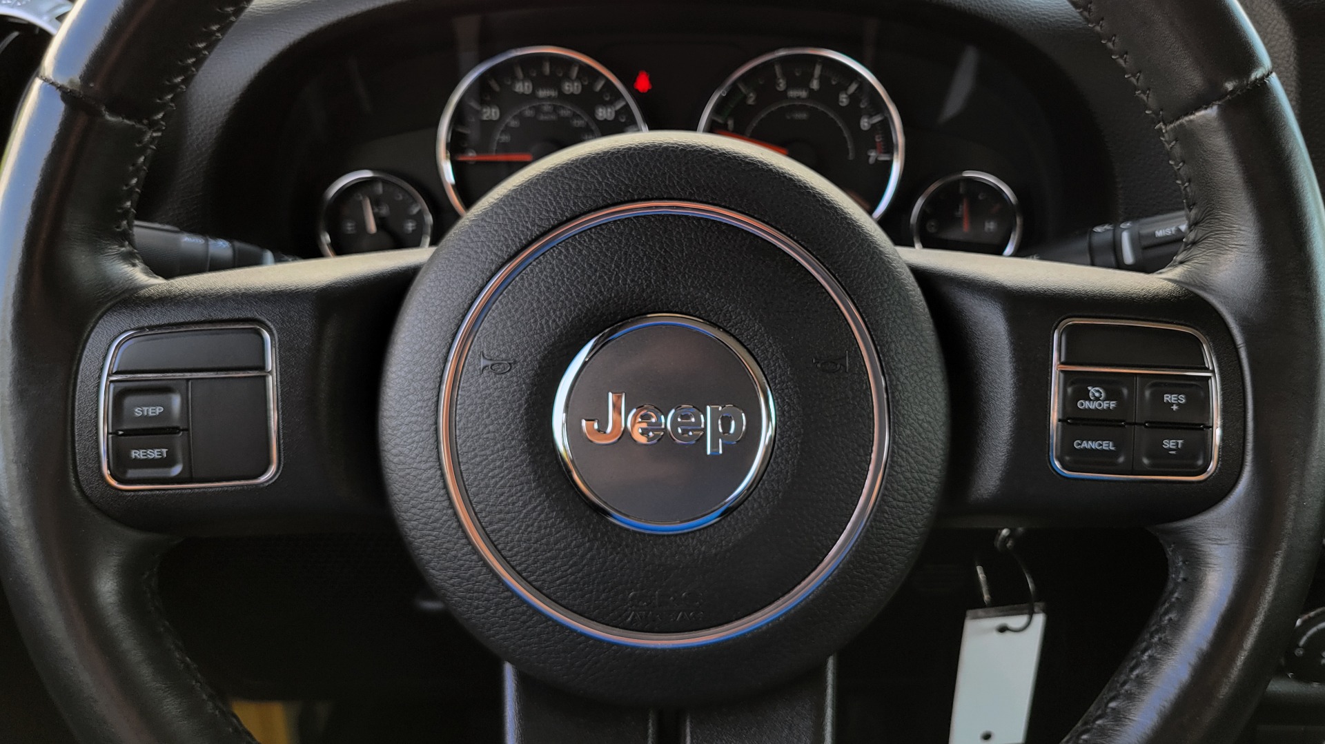 Used 2013 Jeep WRANGLER RUBICON 4X4 / 3.6L V6 / 6-SPD MANUAL / PWR CONV GRP / REARVIEW for sale $28,500 at Formula Imports in Charlotte NC 28227 49