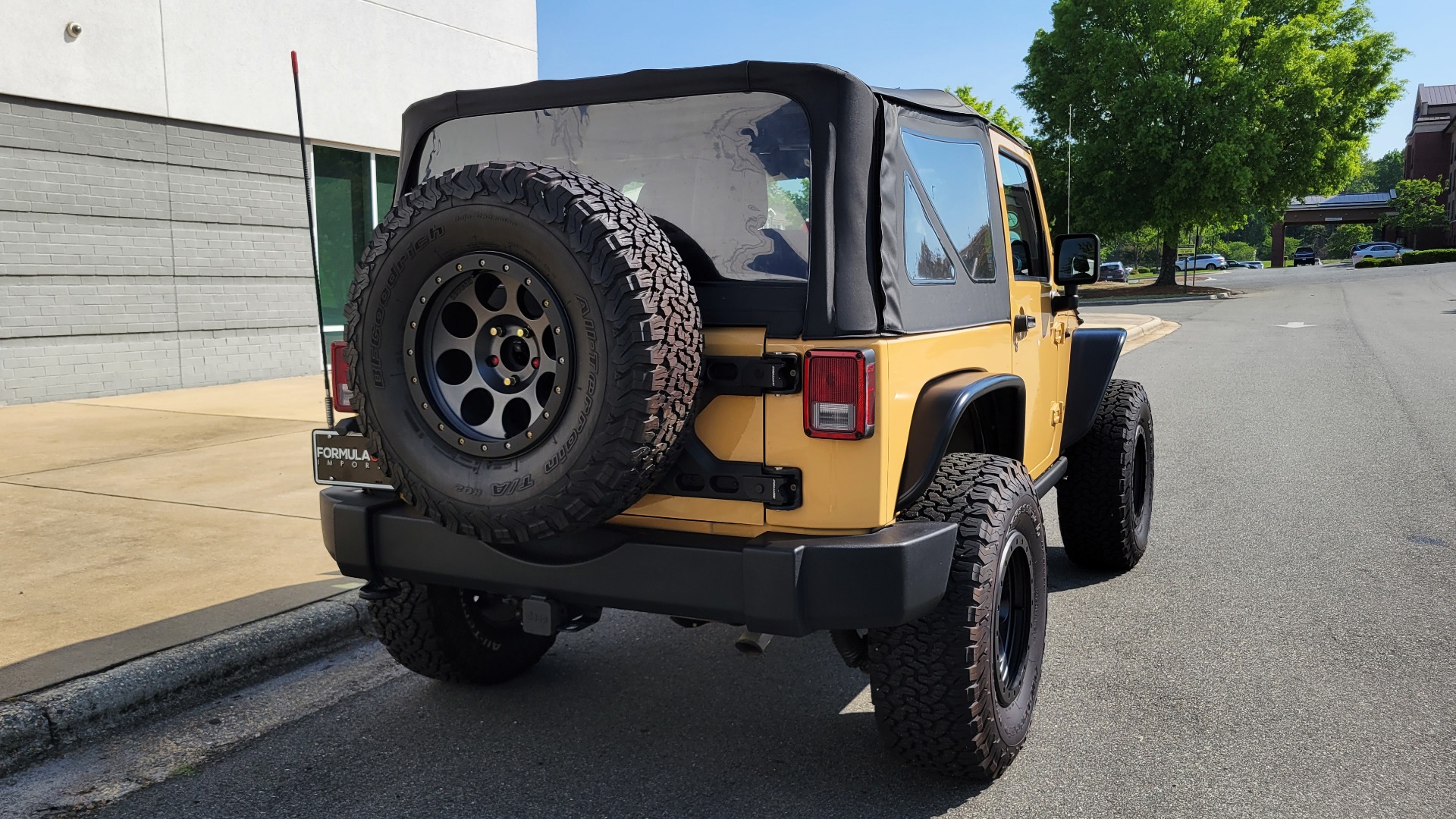 Used 2013 Jeep WRANGLER RUBICON 4X4 / 3.6L V6 / 6-SPD MANUAL / PWR CONV GRP / REARVIEW for sale Sold at Formula Imports in Charlotte NC 28227 8