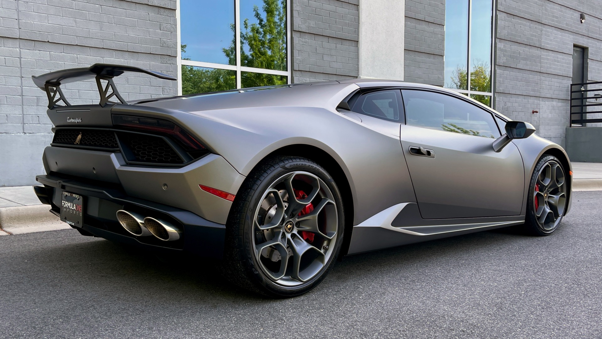 Used 2019 Lamborghini HURACAN LP 580-2 / 5.2L V10 (571HP) / 7-SPD AUTO / RWD / REARVIEW for sale $254,999 at Formula Imports in Charlotte NC 28227 2
