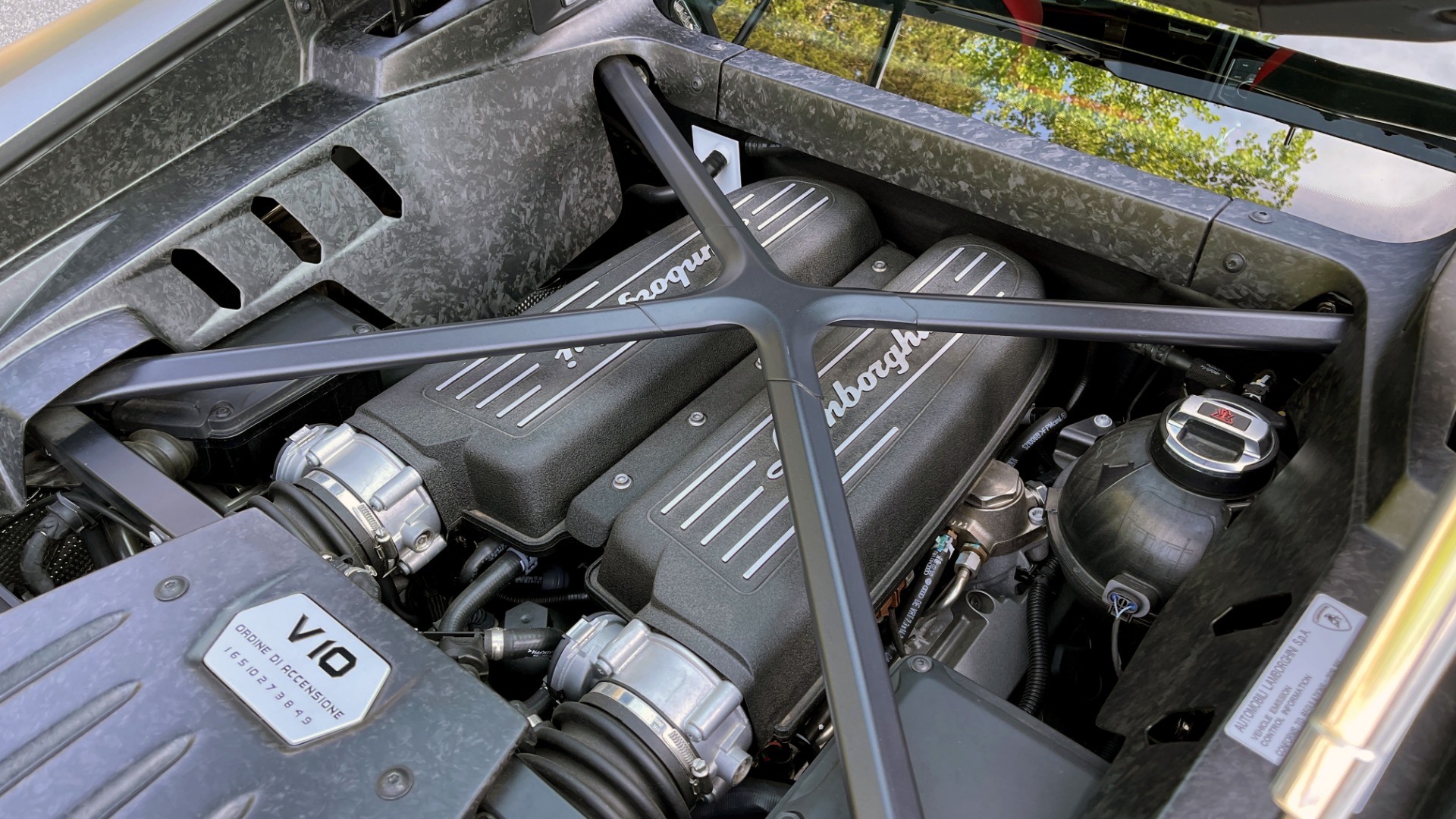 Used 2019 Lamborghini Huracan for sale Sold at Formula Imports in Charlotte NC 28227 38