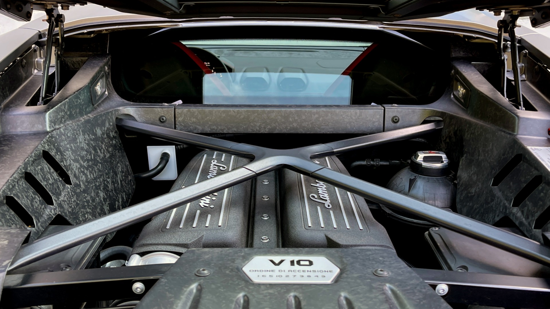 Used 2019 Lamborghini Huracan for sale Sold at Formula Imports in Charlotte NC 28227 39