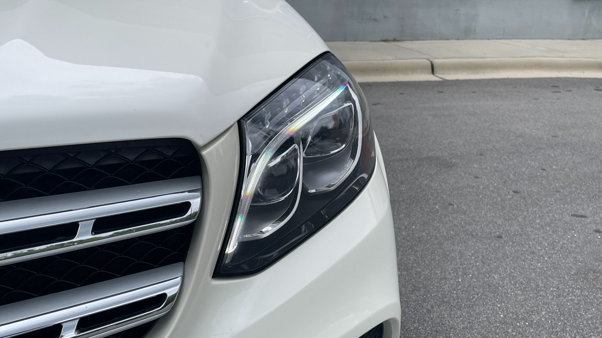 Used 2017 Mercedes-Benz GLS GLS 550 4MATIC SUV / NAV / DRVR ASST PKG / PANO-ROOF / HTD STS / CAMERAS for sale $59,999 at Formula Imports in Charlotte NC 28227 14