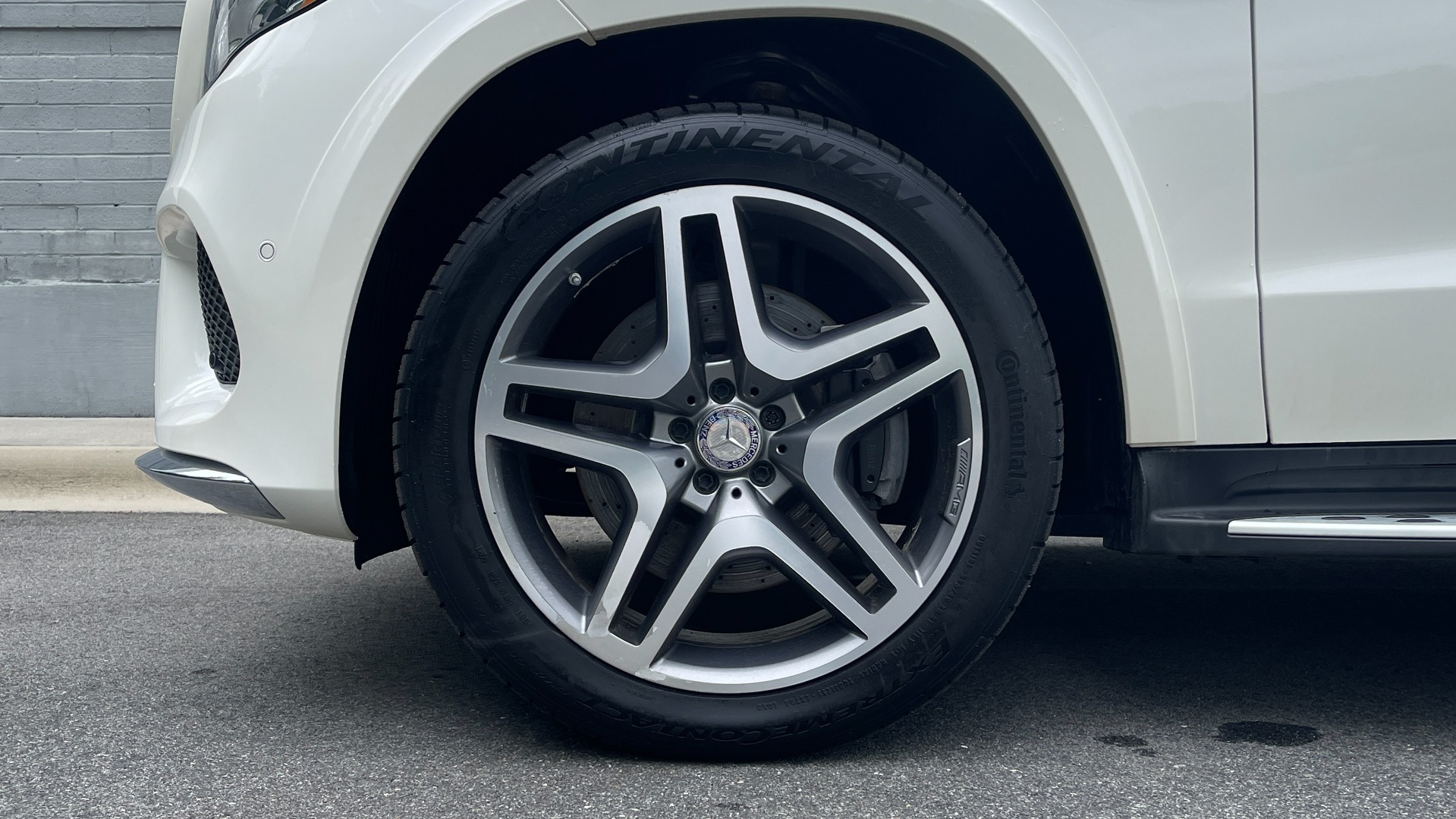 Used 2017 Mercedes-Benz GLS GLS 550 4MATIC SUV / NAV / DRVR ASST PKG / PANO-ROOF / HTD STS / CAMERAS for sale $59,999 at Formula Imports in Charlotte NC 28227 74