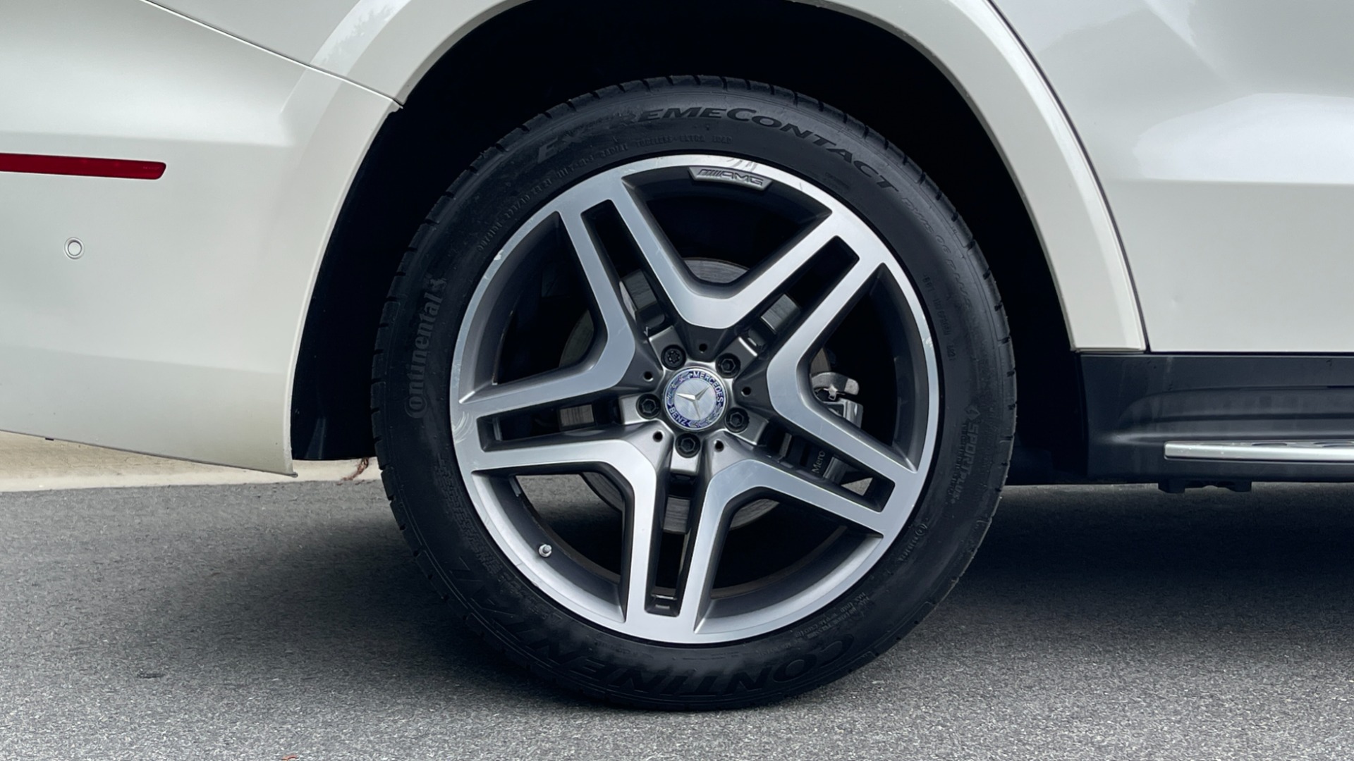Used 2017 Mercedes-Benz GLS GLS 550 4MATIC SUV / NAV / DRVR ASST PKG / PANO-ROOF / HTD STS / CAMERAS for sale $59,999 at Formula Imports in Charlotte NC 28227 76