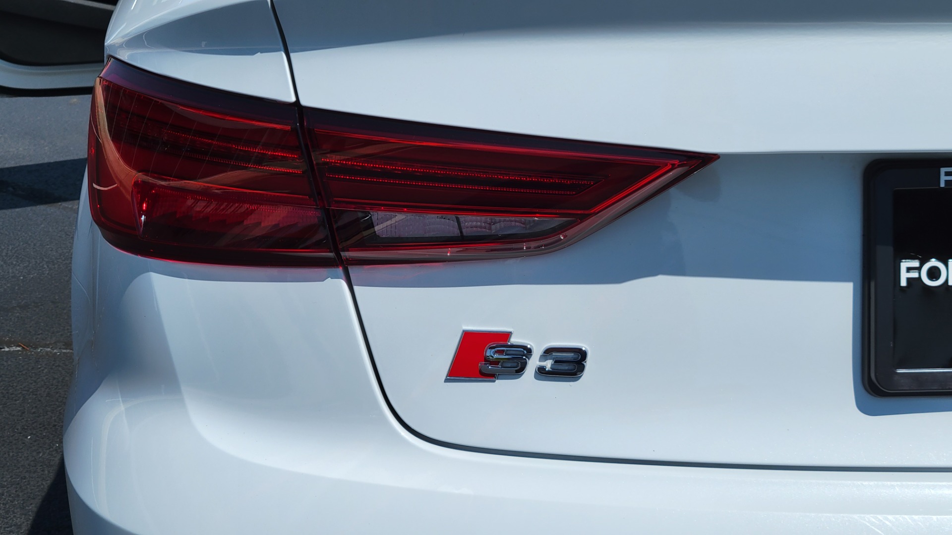 Used 2018 Audi S3 PREMIUM PLUS TECHNOLOGY / NAV / S-SPORT / BLACK OPTIC / B&O SND / REARVIEW for sale $39,995 at Formula Imports in Charlotte NC 28227 20