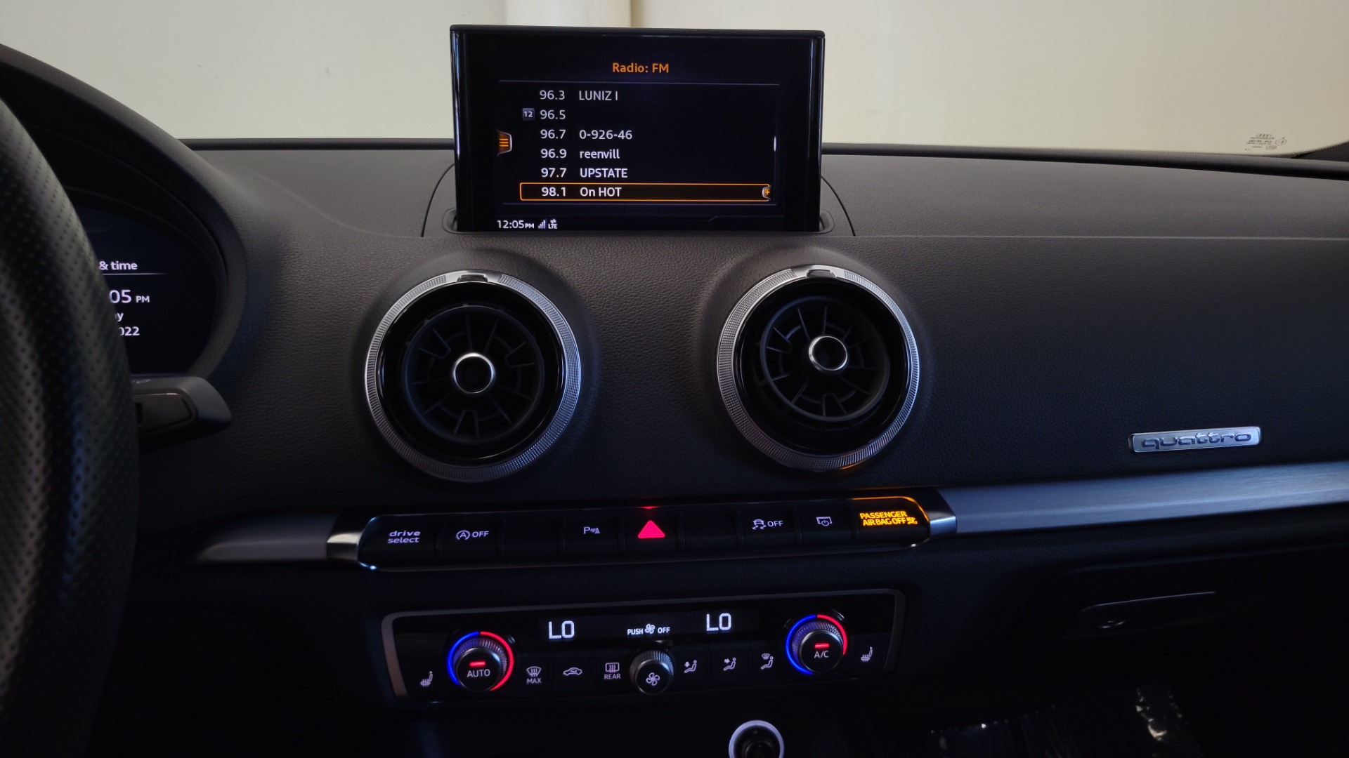 Used 2018 Audi S3 PREMIUM PLUS TECHNOLOGY / NAV / S-SPORT / BLACK OPTIC / B&O SND / REARVIEW for sale $39,995 at Formula Imports in Charlotte NC 28227 46