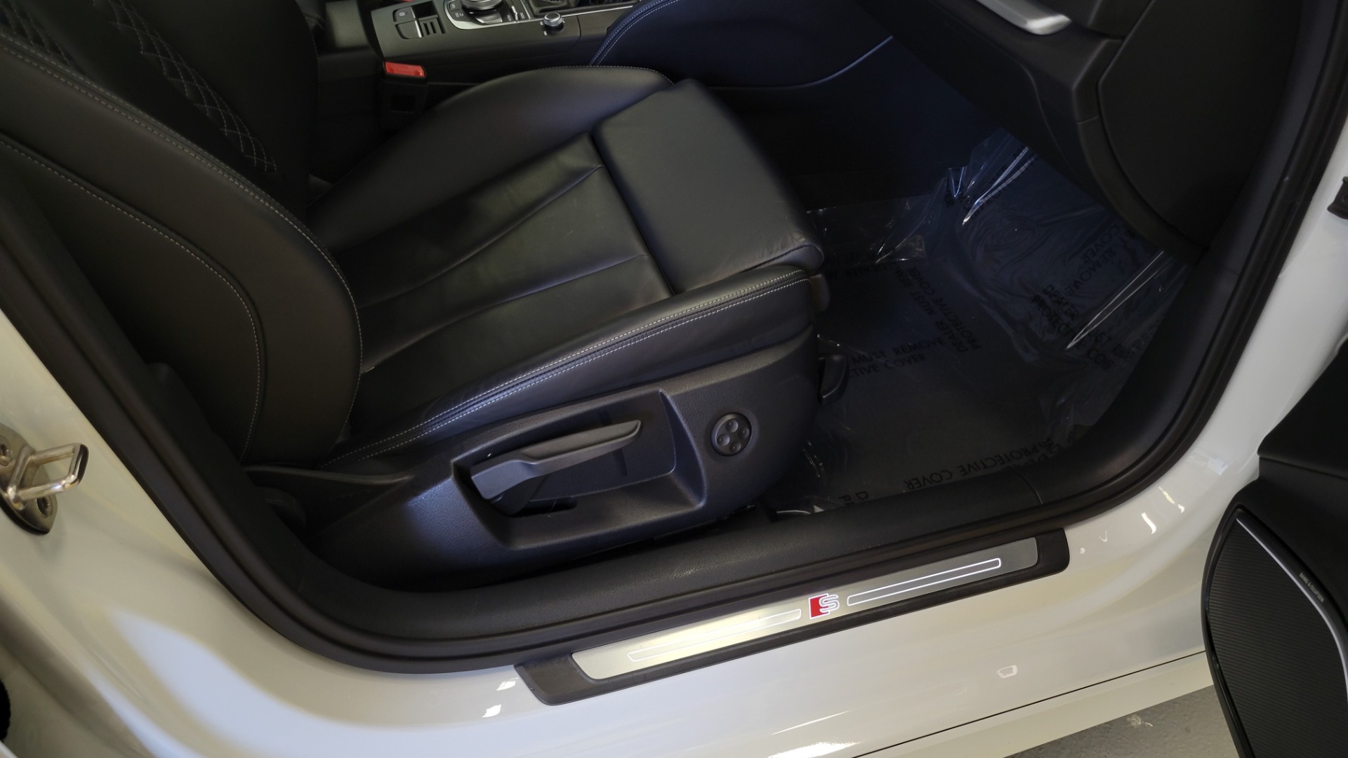 Used 2018 Audi S3 PREMIUM PLUS TECHNOLOGY / NAV / S-SPORT / BLACK OPTIC / B&O SND / REARVIEW for sale $39,995 at Formula Imports in Charlotte NC 28227 65