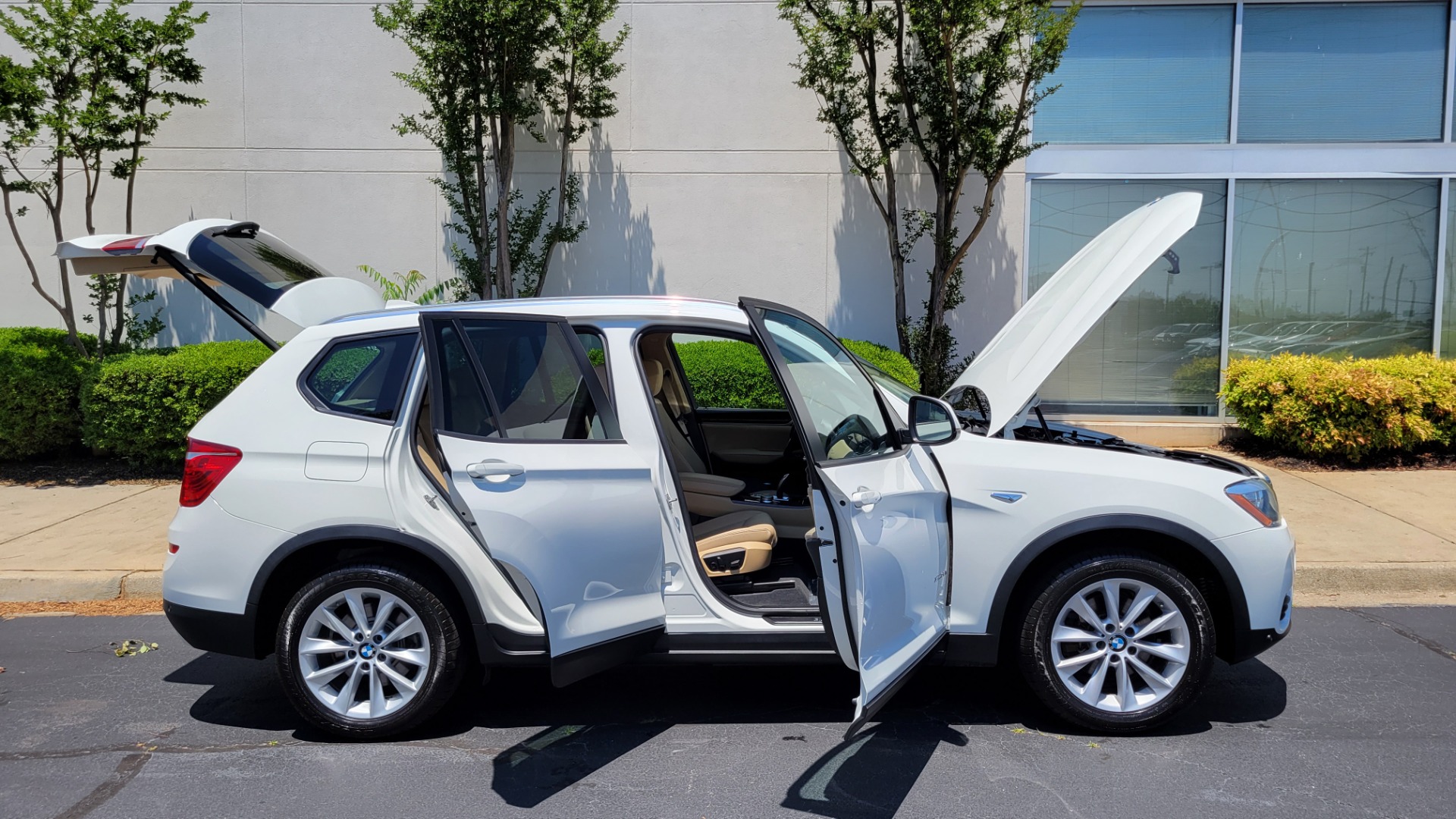 Used 2017 BMW X3 XDRIVE28I PREMIUM / NAV / PANO-ROOF / DRVR ASST / CLD WTHR for sale $30,495 at Formula Imports in Charlotte NC 28227 12