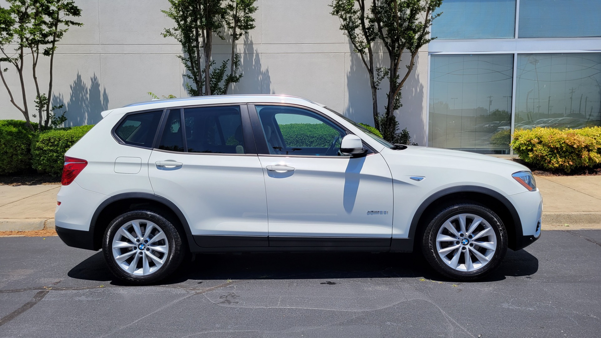 Used 2017 BMW X3 XDRIVE28I PREMIUM / NAV / PANO-ROOF / DRVR ASST / CLD WTHR for sale $30,495 at Formula Imports in Charlotte NC 28227 6