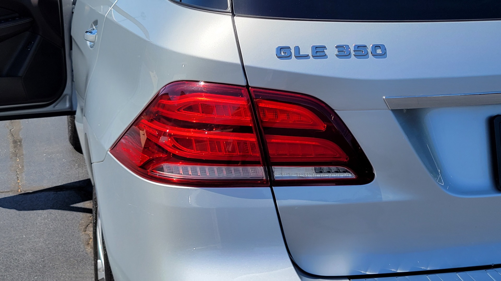 Used 2017 Mercedes-Benz GLE 350 PREMIUM / NAV / PANO-ROOF / H/KJ SND / BSA / REARVIEW for sale Sold at Formula Imports in Charlotte NC 28227 21