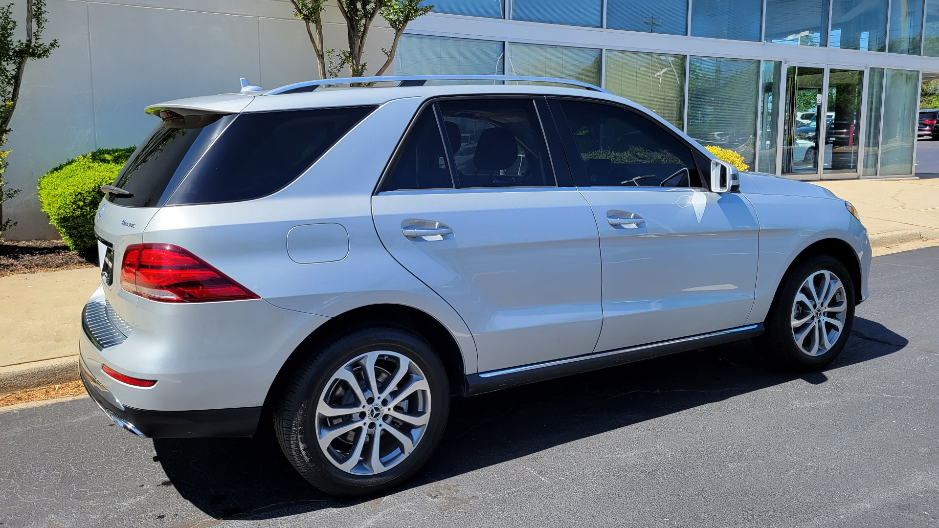 Used 2017 Mercedes-Benz GLE 350 PREMIUM / NAV / PANO-ROOF / H/KJ SND / BSA / REARVIEW for sale Sold at Formula Imports in Charlotte NC 28227 6